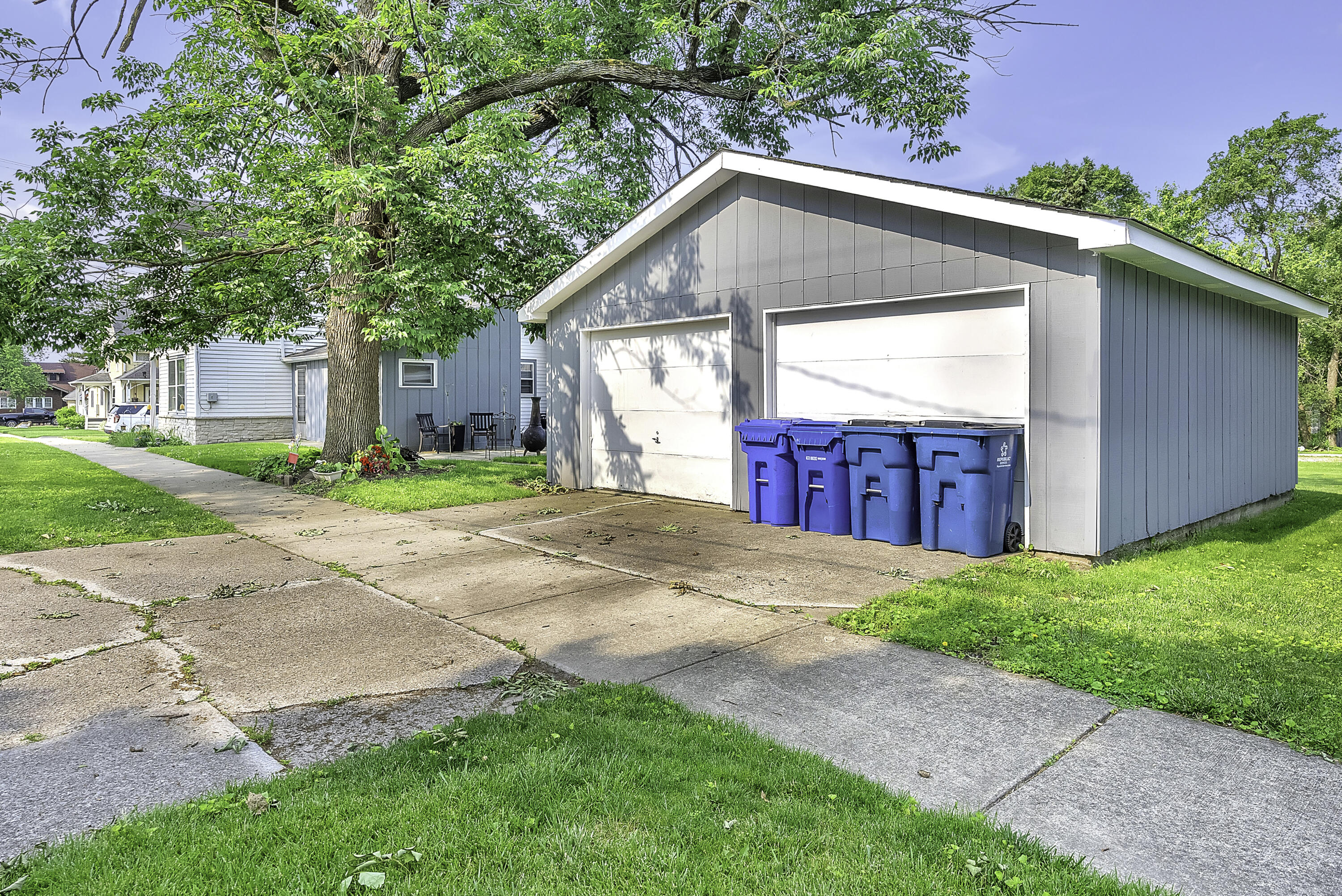 216 E Goldsborough Street