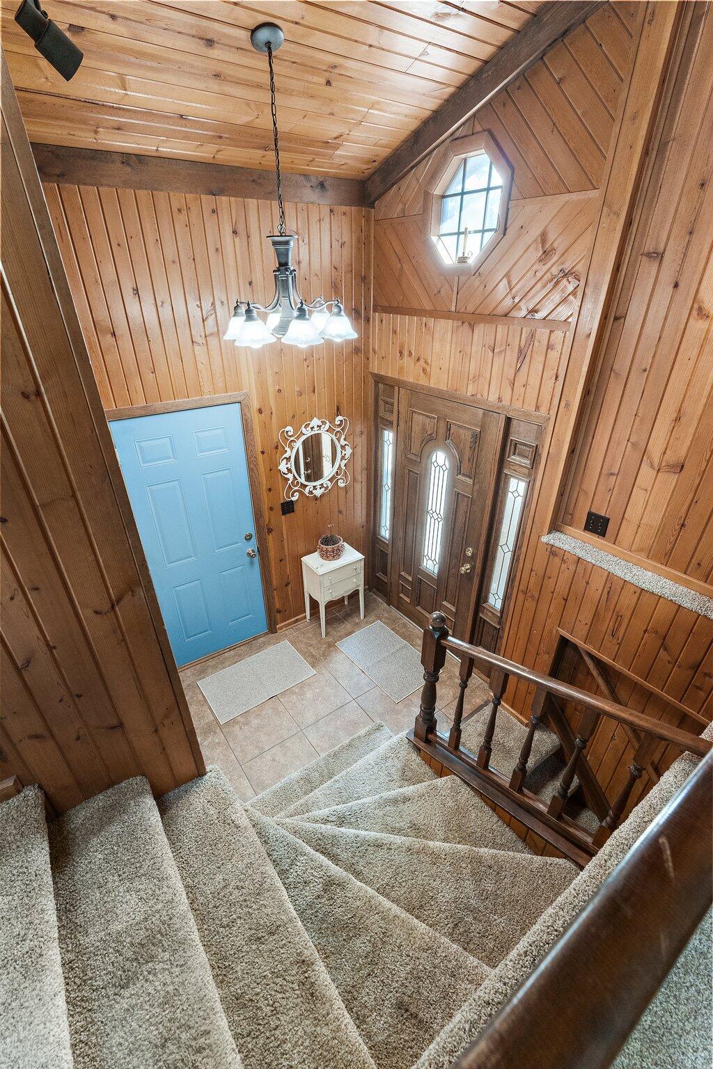 2319 Crestview Drive