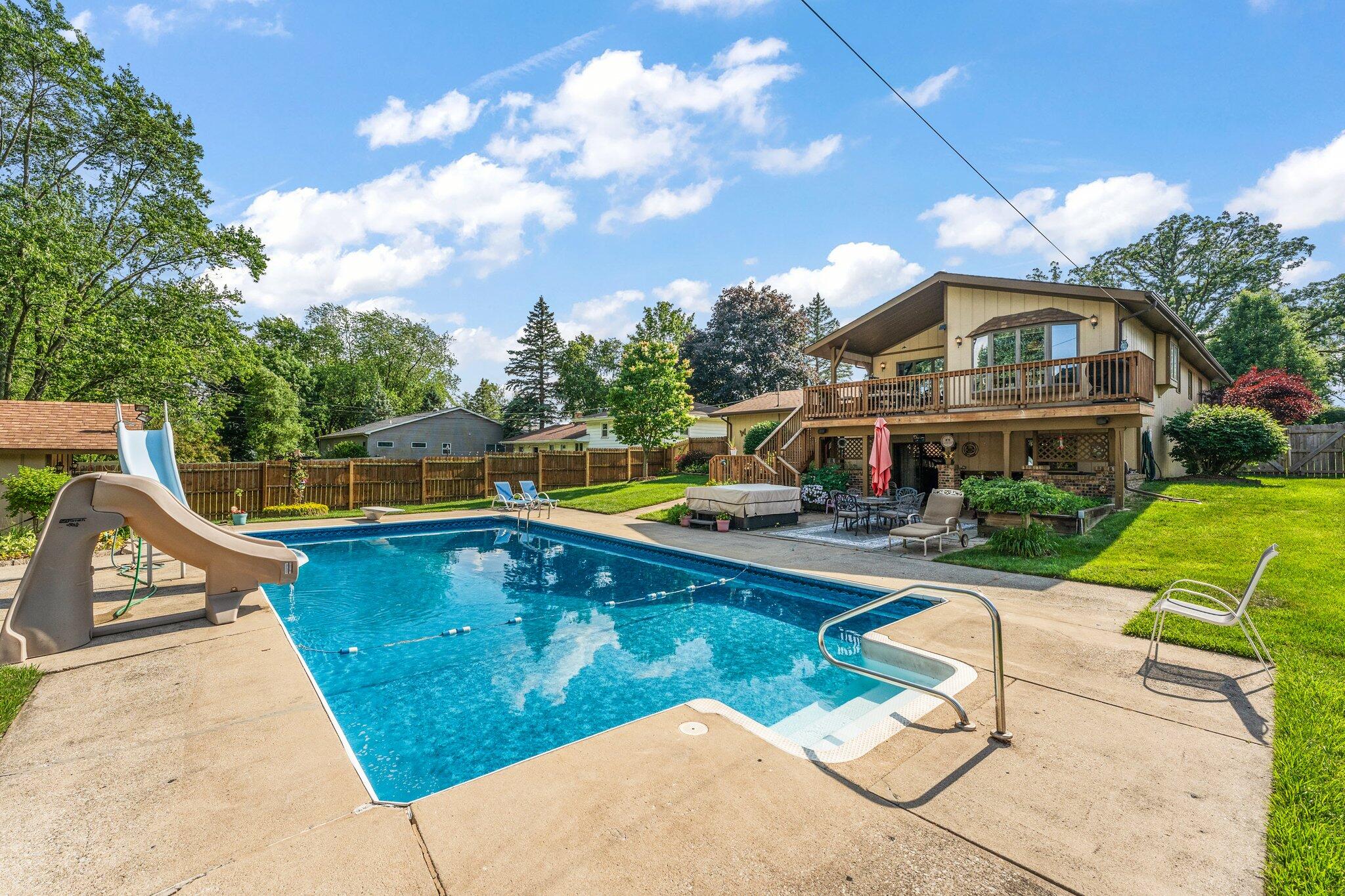 2319 Crestview Drive