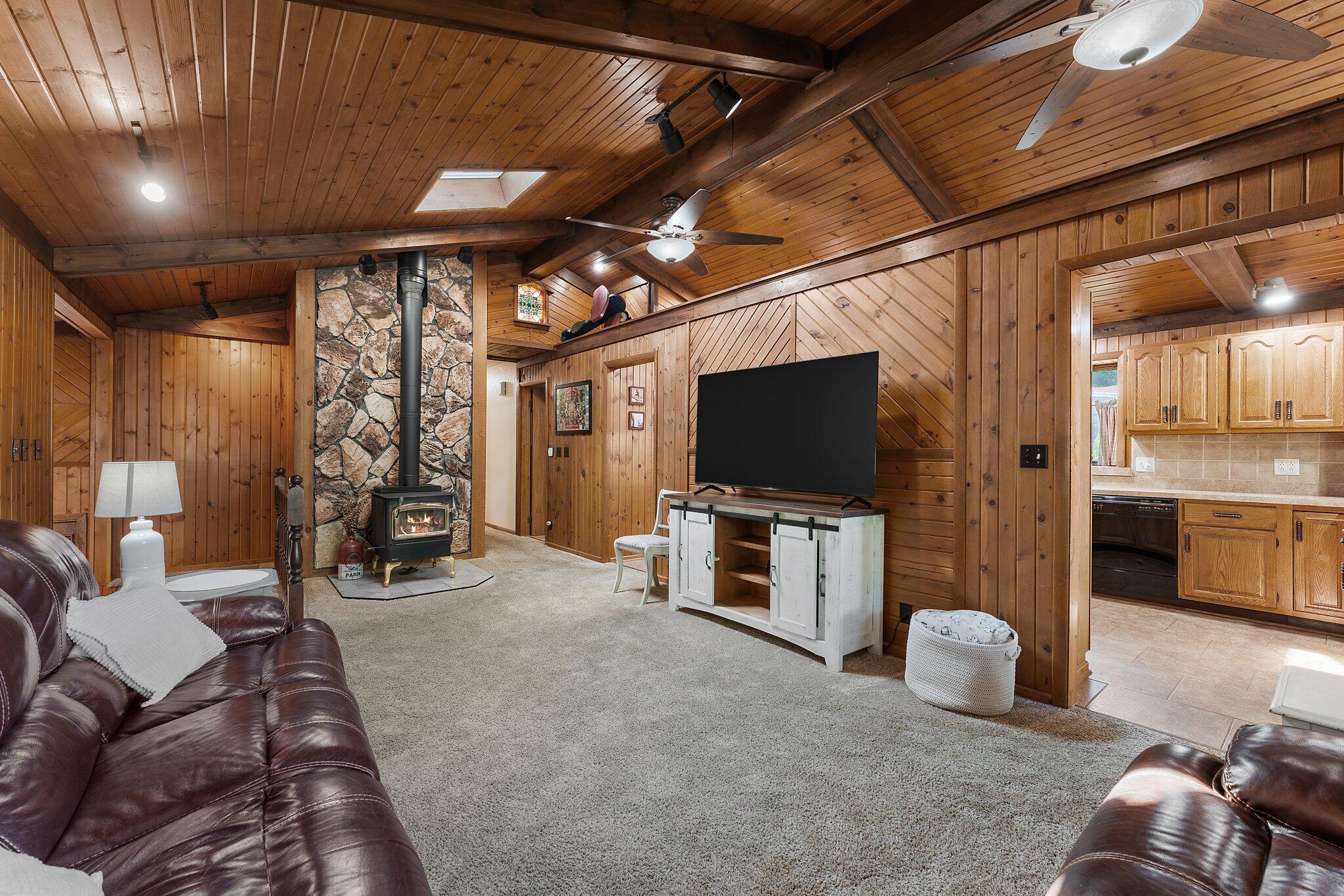 2319 Crestview Drive