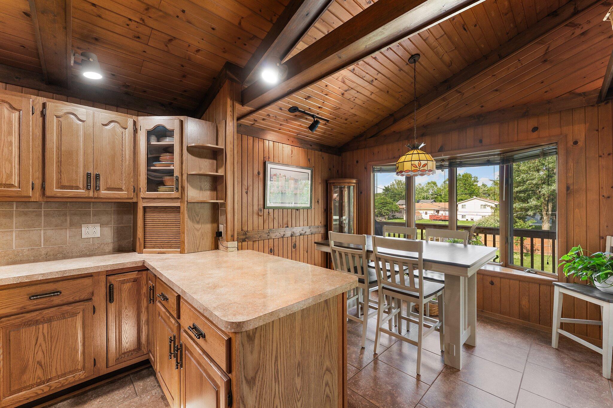 2319 Crestview Drive