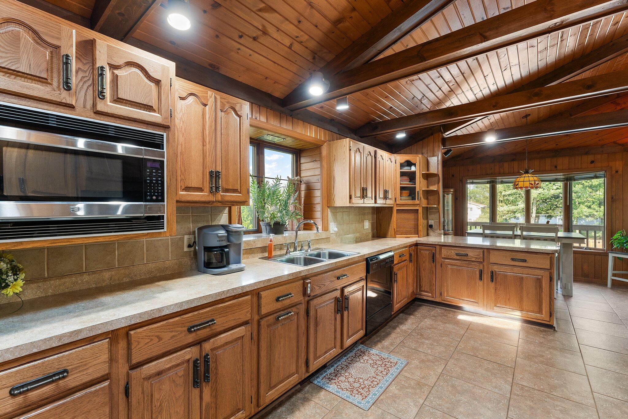 2319 Crestview Drive