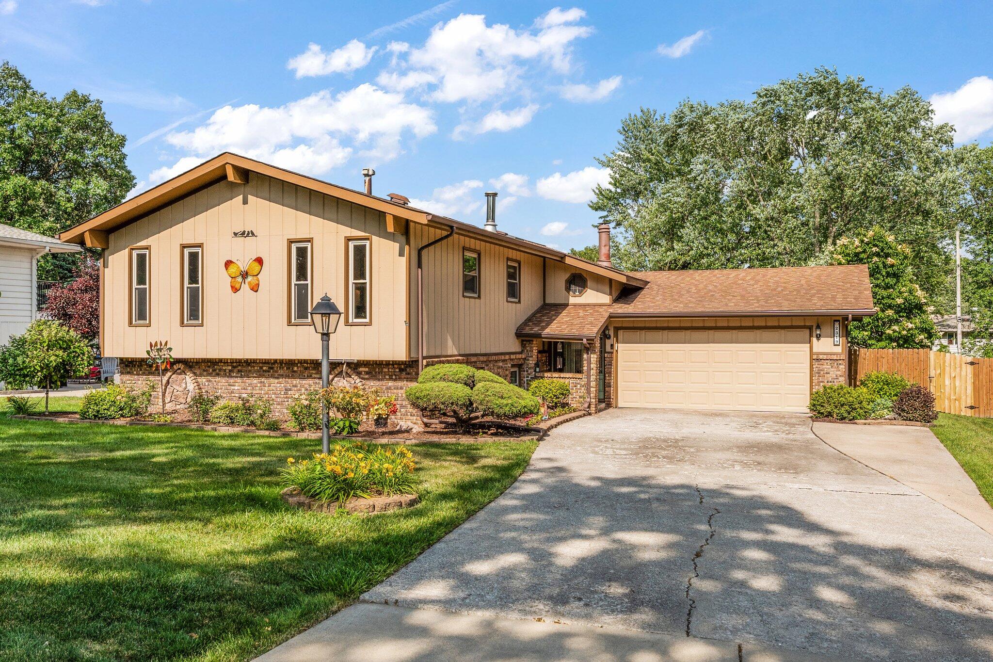 2319 Crestview Drive