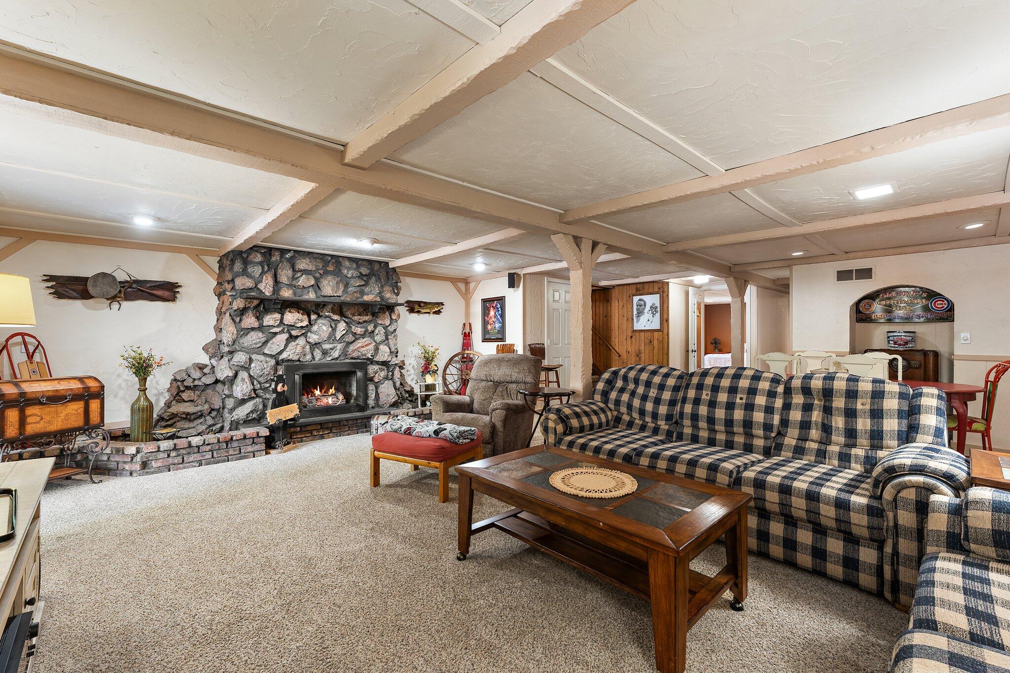 2319 Crestview Drive