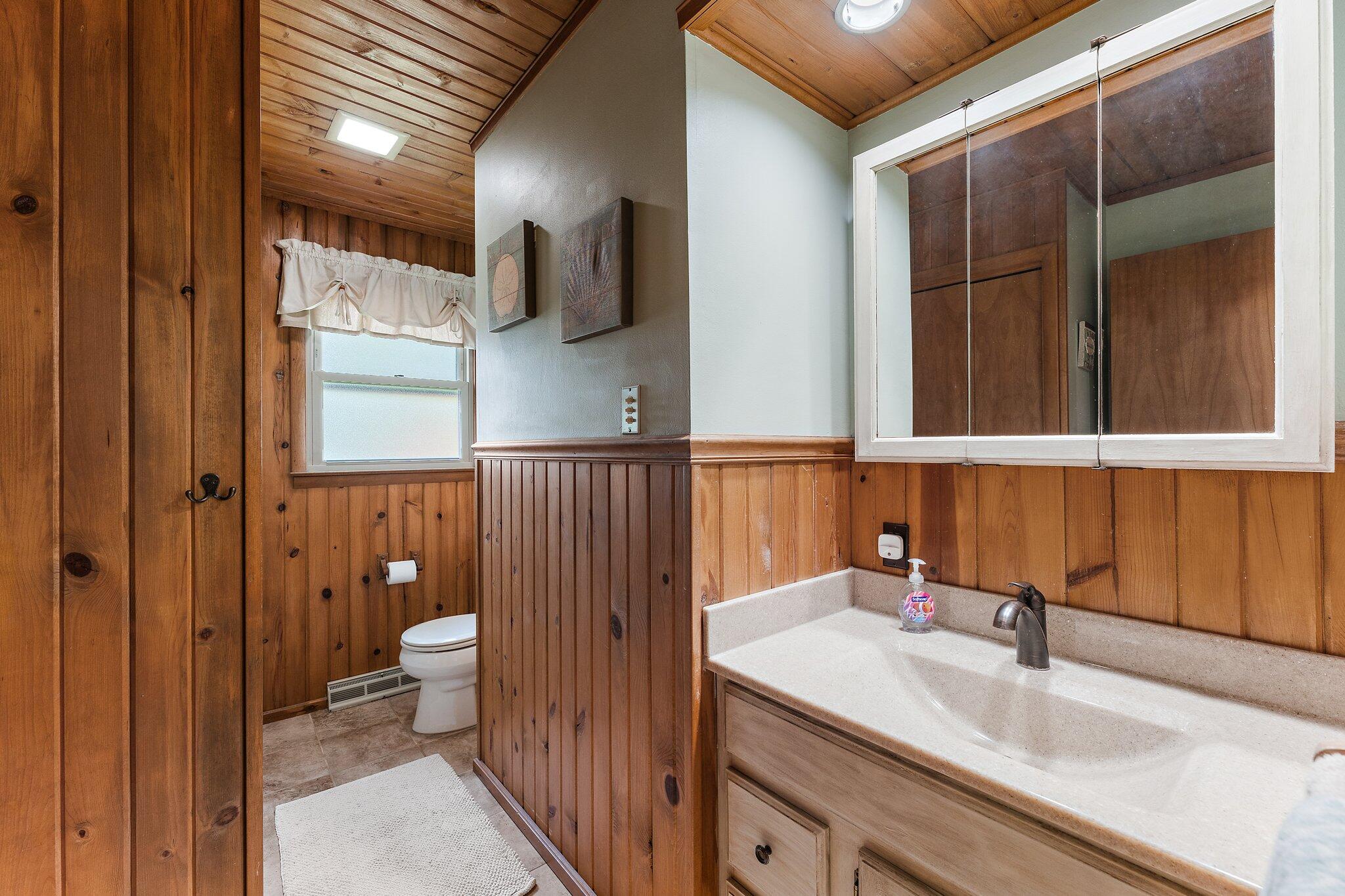 2319 Crestview Drive