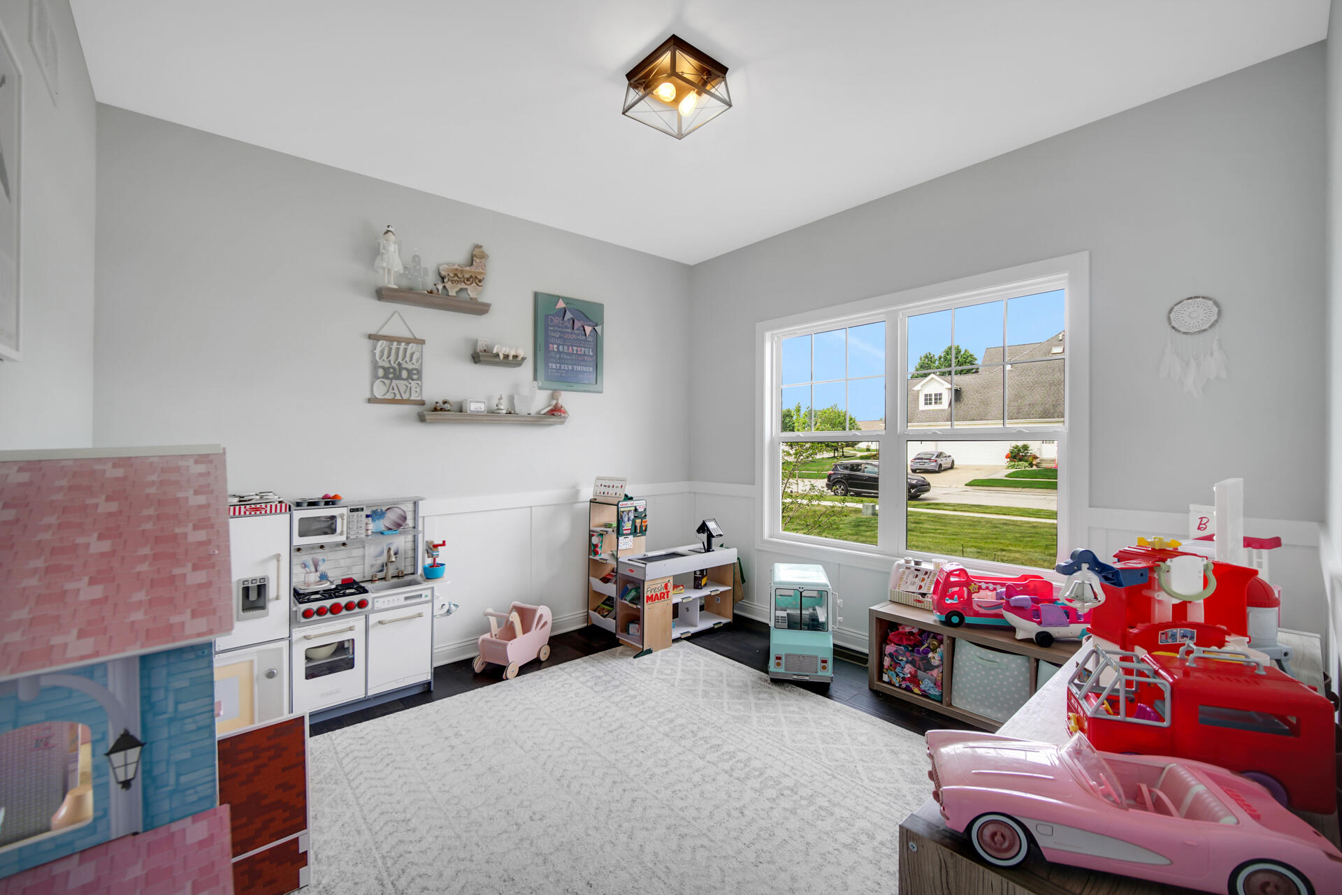 10099 Norwich Drive