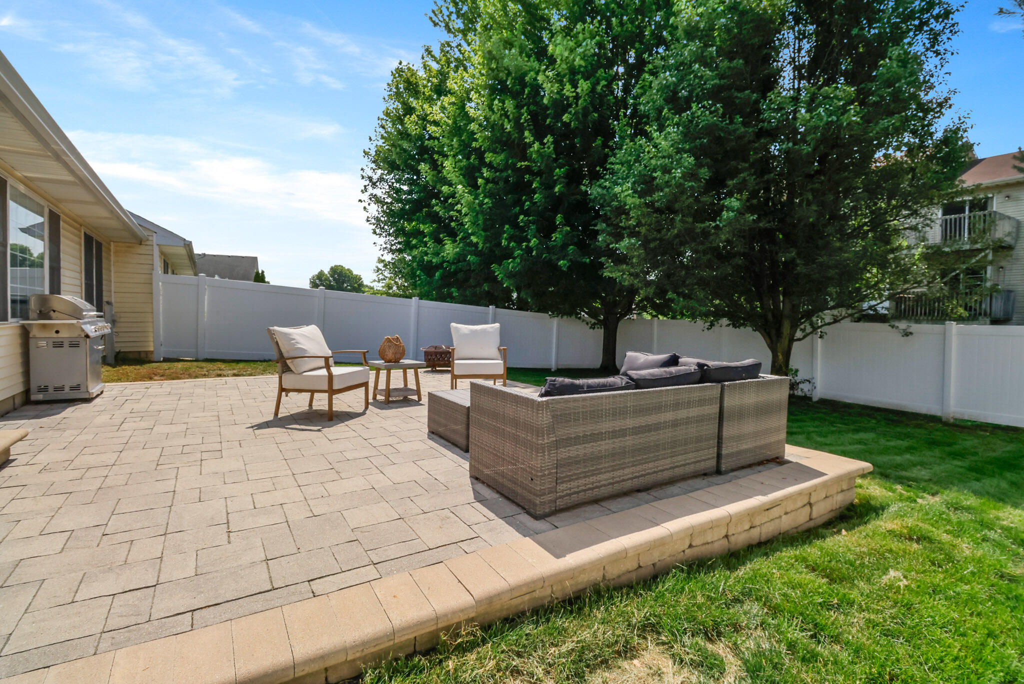 6685 W 158th Place