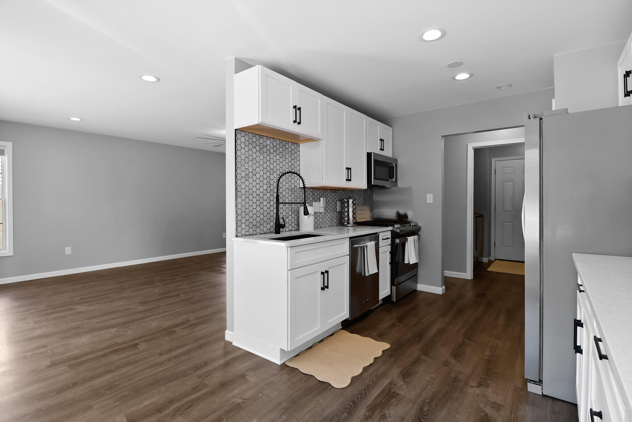 6685 W 158th Place