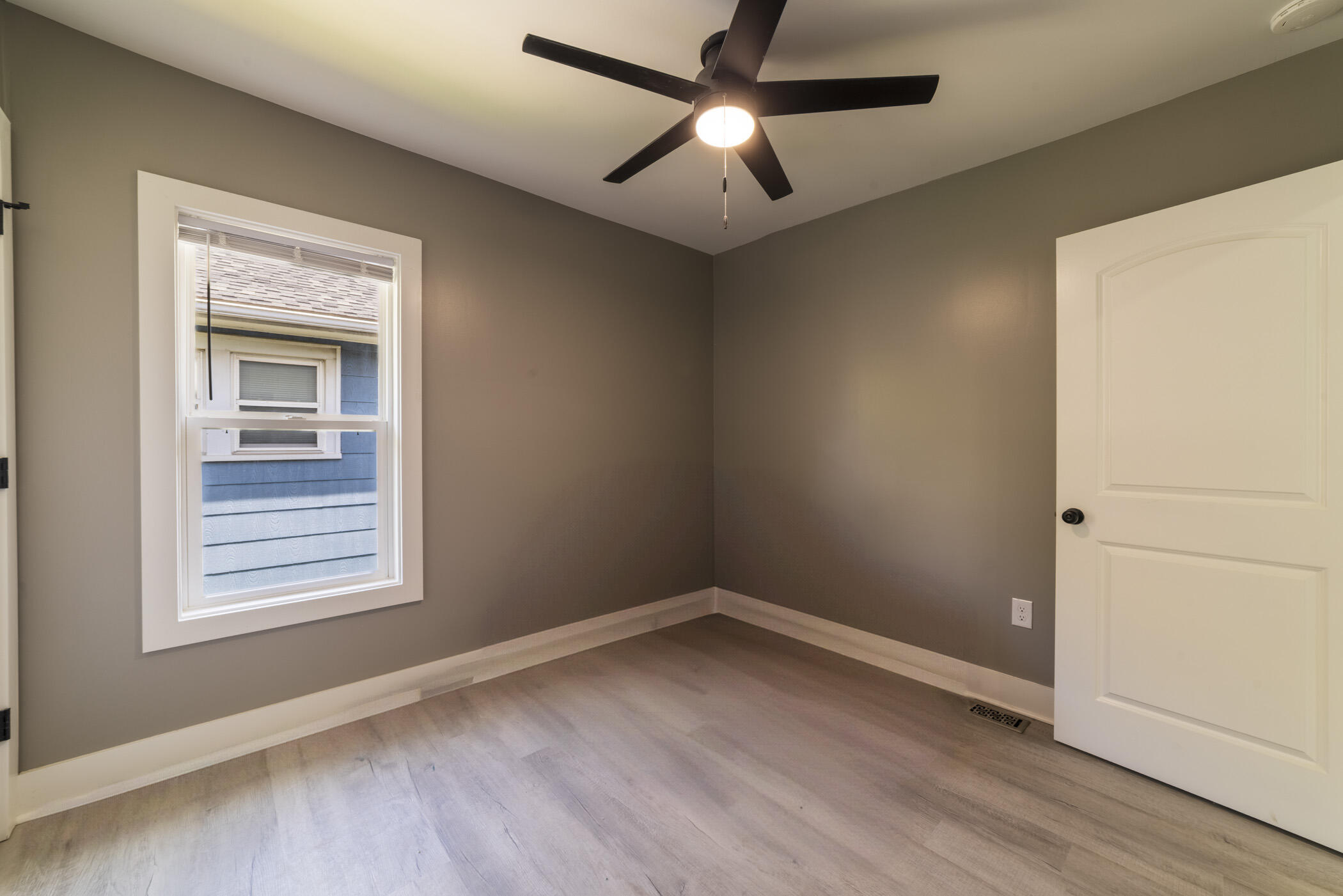 3776 Harrison Street