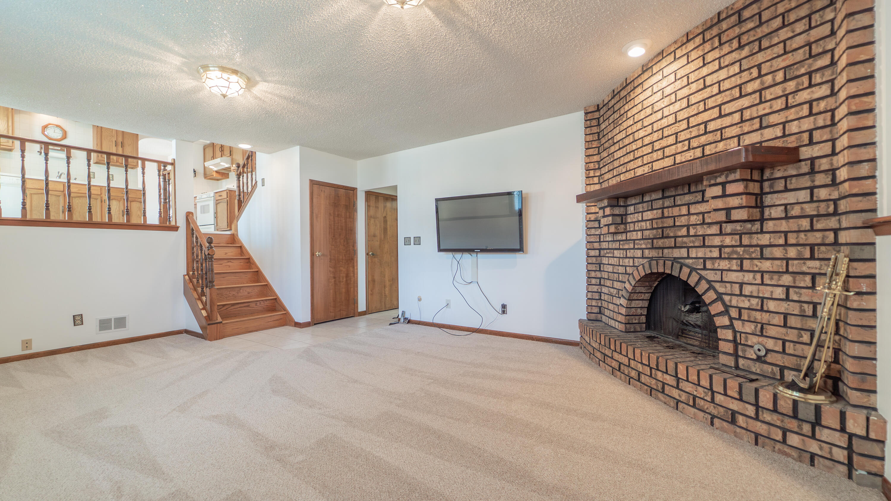 942 High Ridge Drive