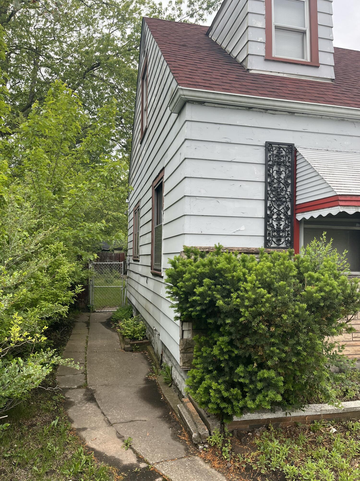 853 Louisiana Street