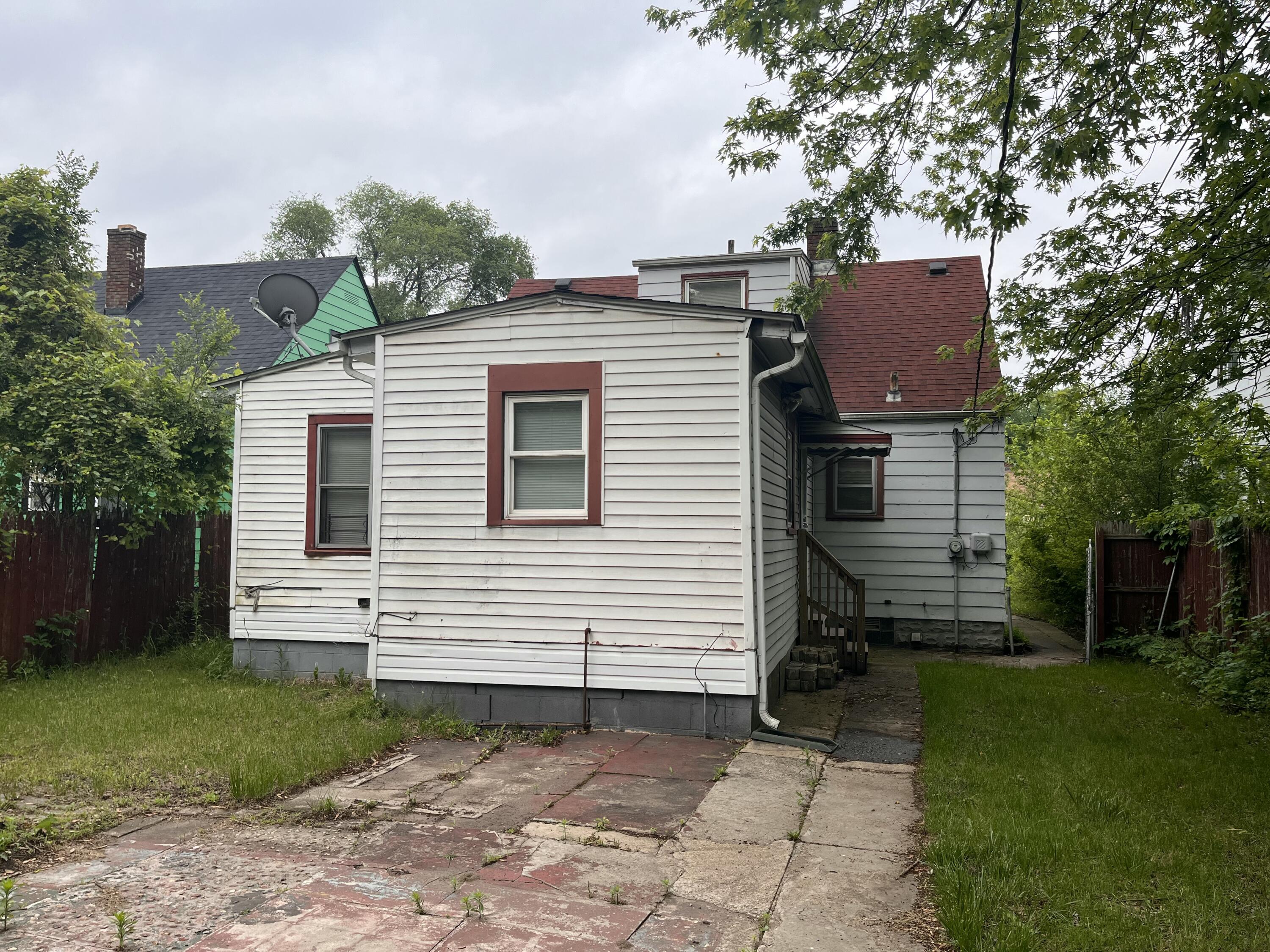 853 Louisiana Street