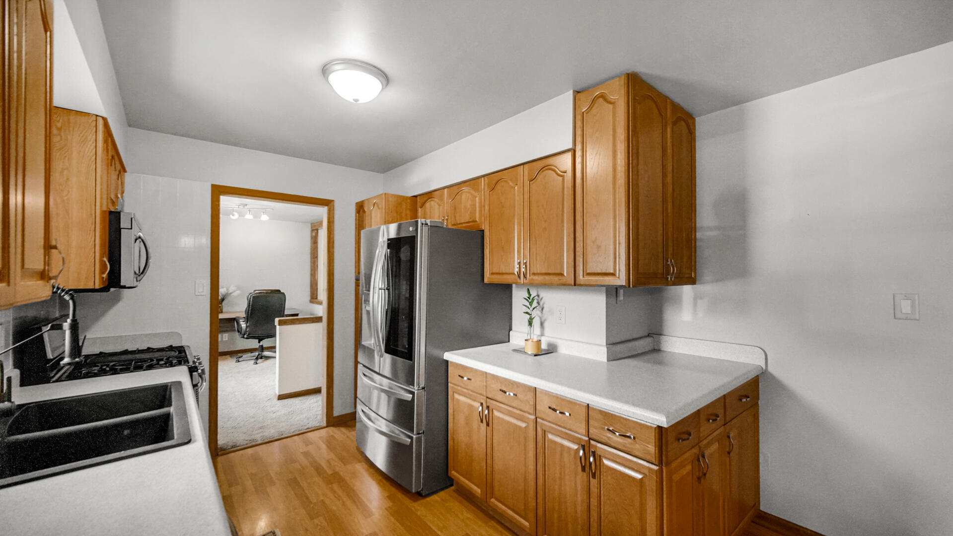 5202 Lynn Lane