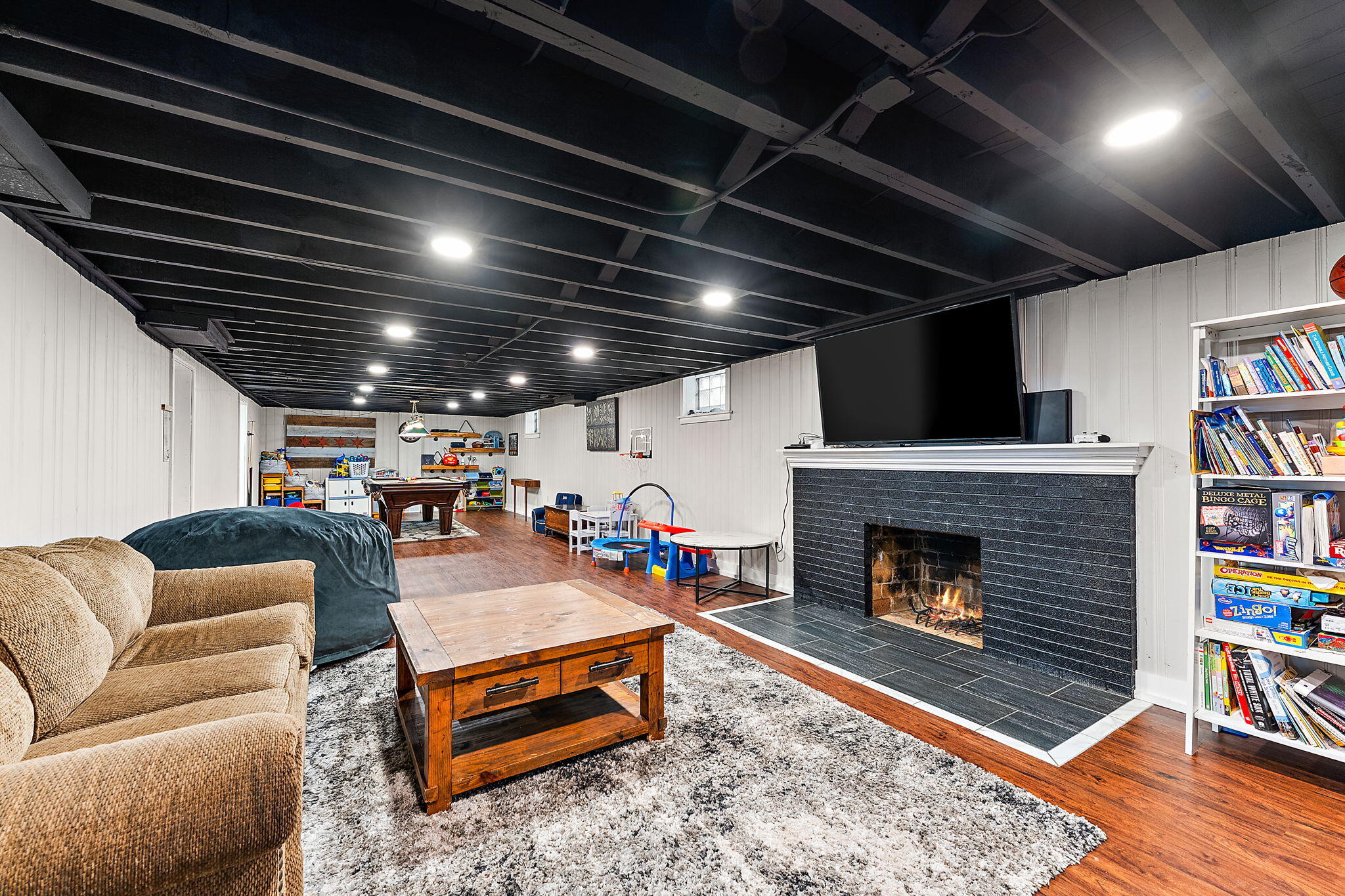 8816 Woodward Avenue