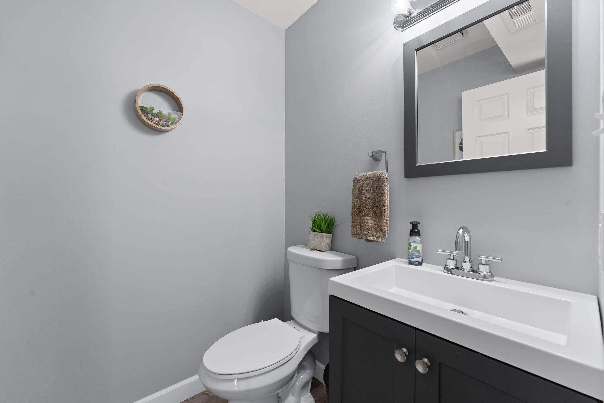 908 N Wheeler Street