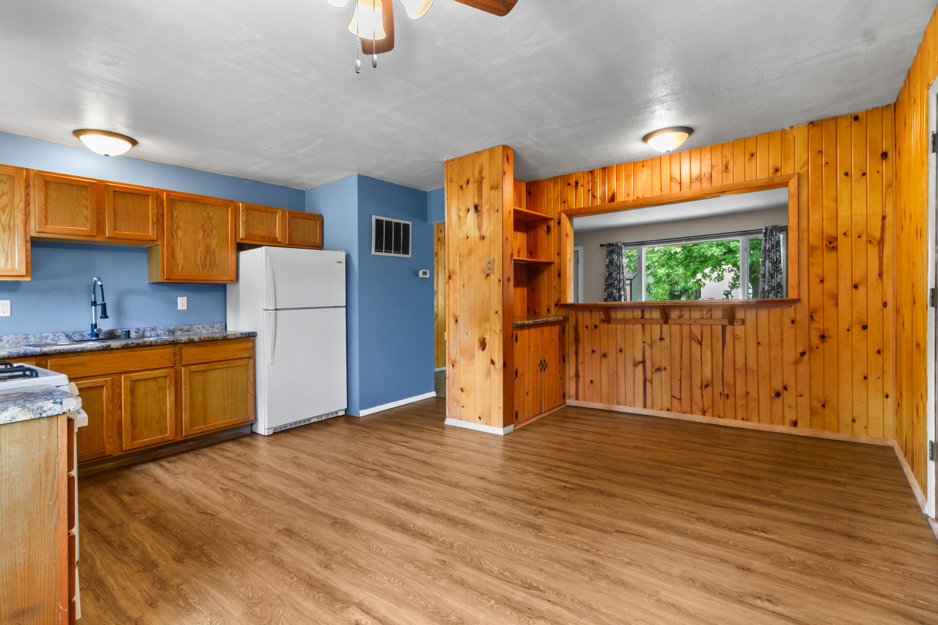 733 Fox River Road