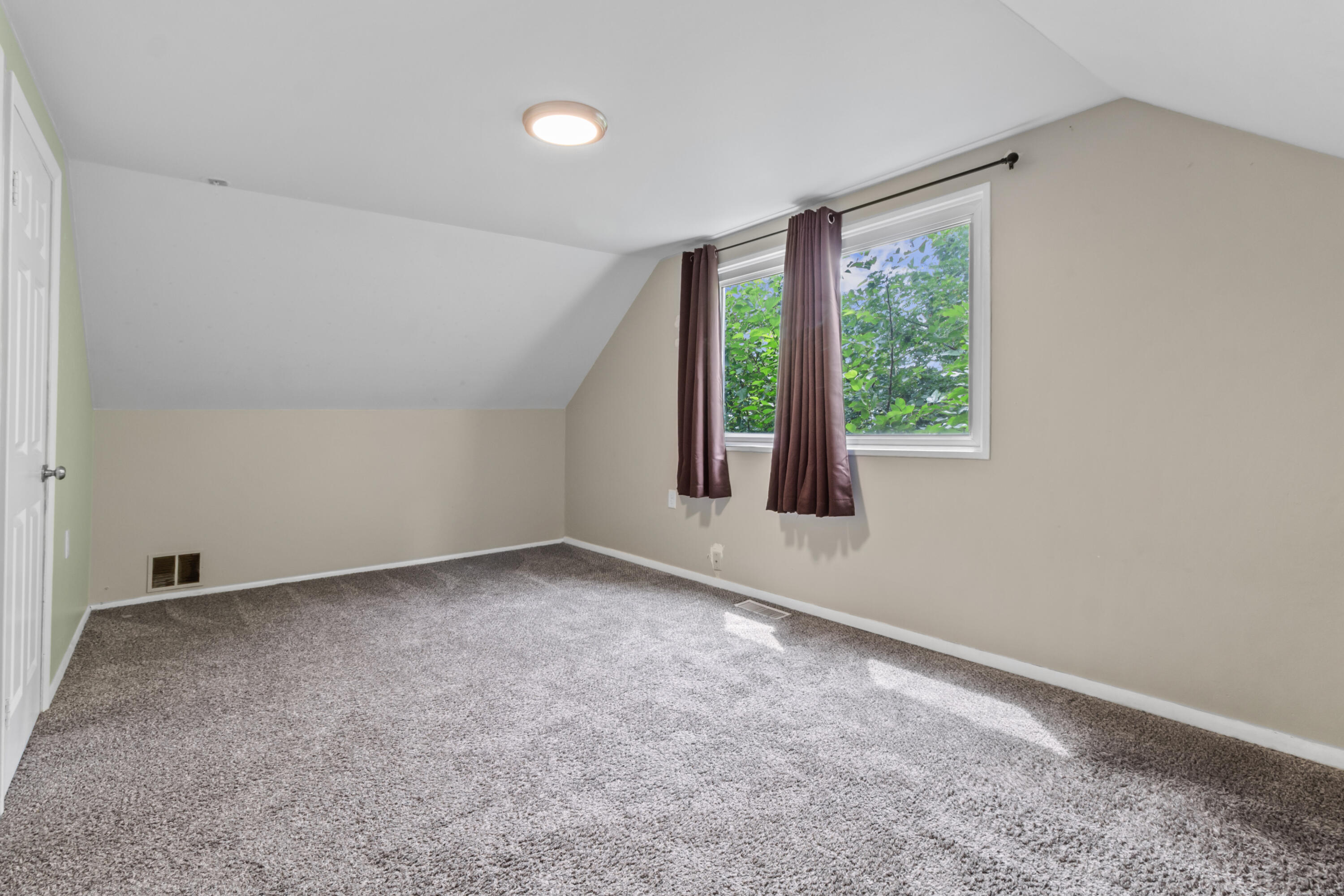 733 Fox River Road