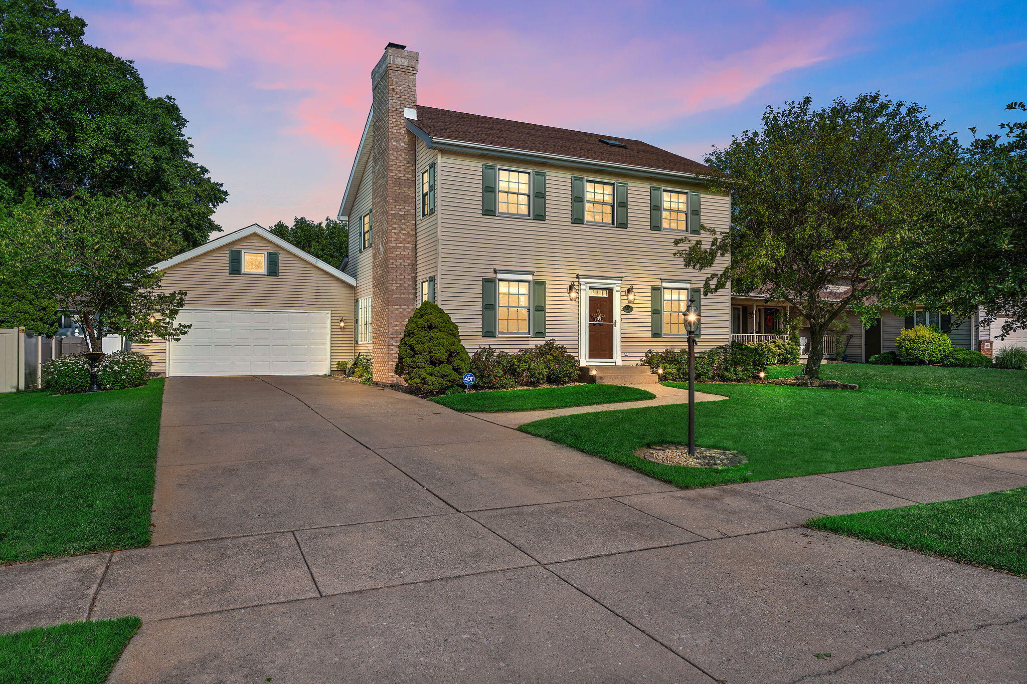 619 N Forest Avenue Unit: 46319
