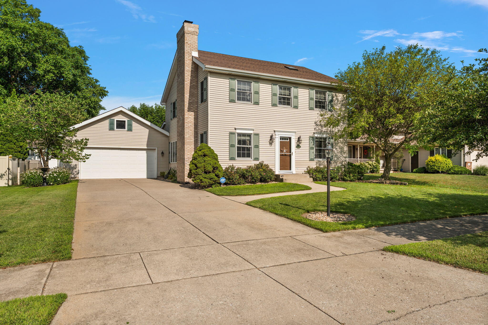 619 N Forest Avenue Unit: 46319