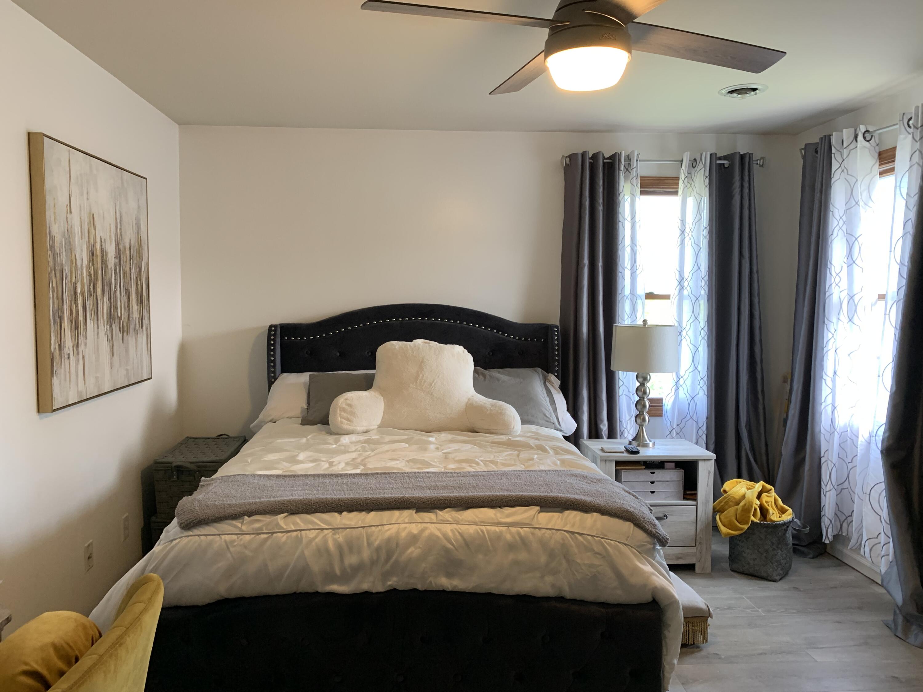 927 Oak Drive Unit: 927