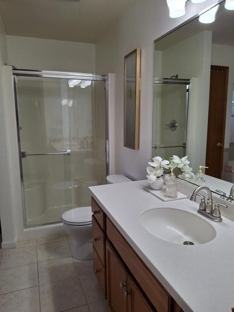 927 Oak Drive Unit: 927
