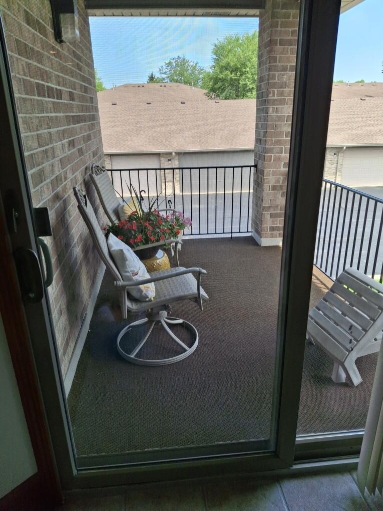 927 Oak Drive Unit: 927