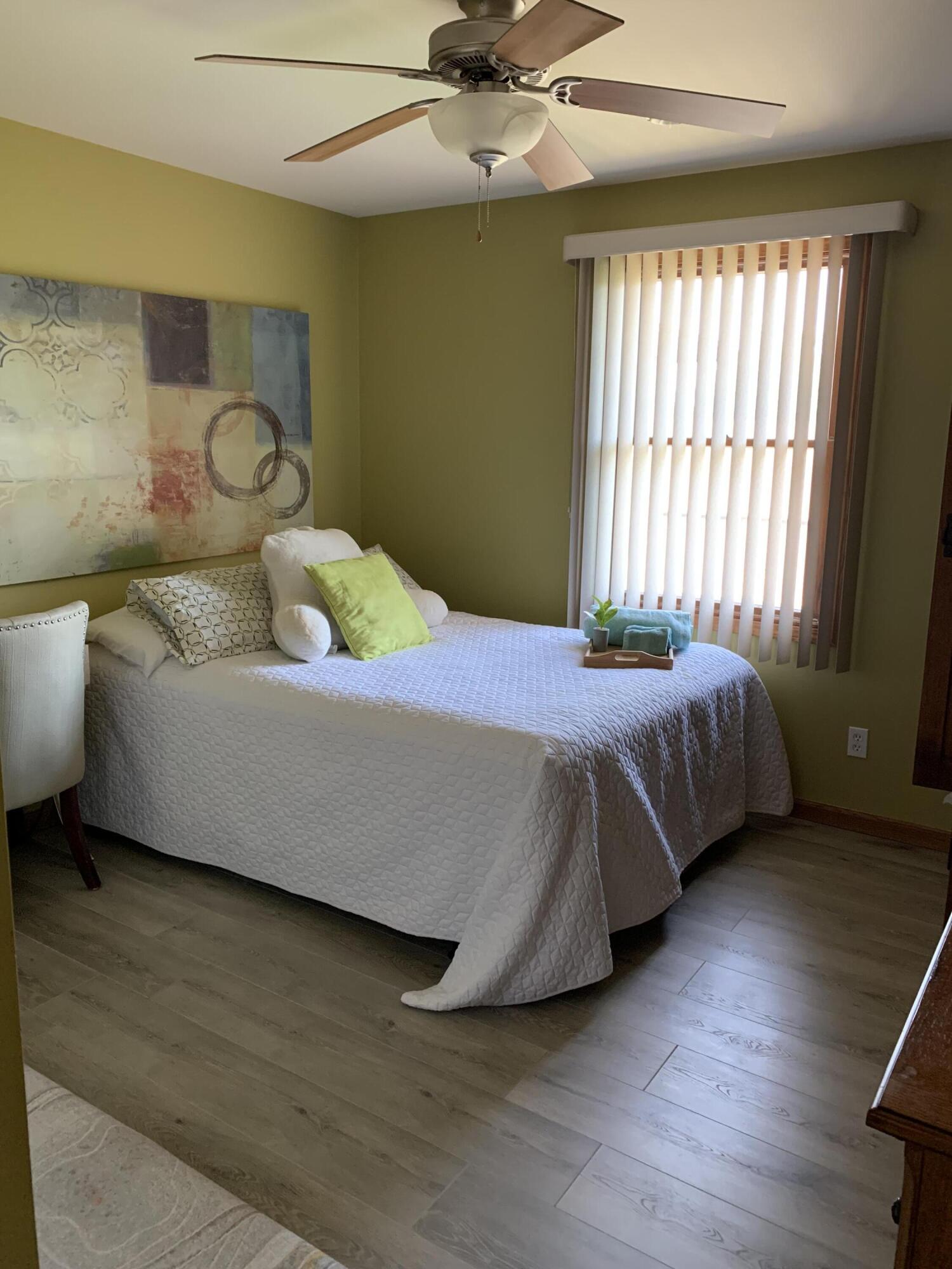 927 Oak Drive Unit: 927