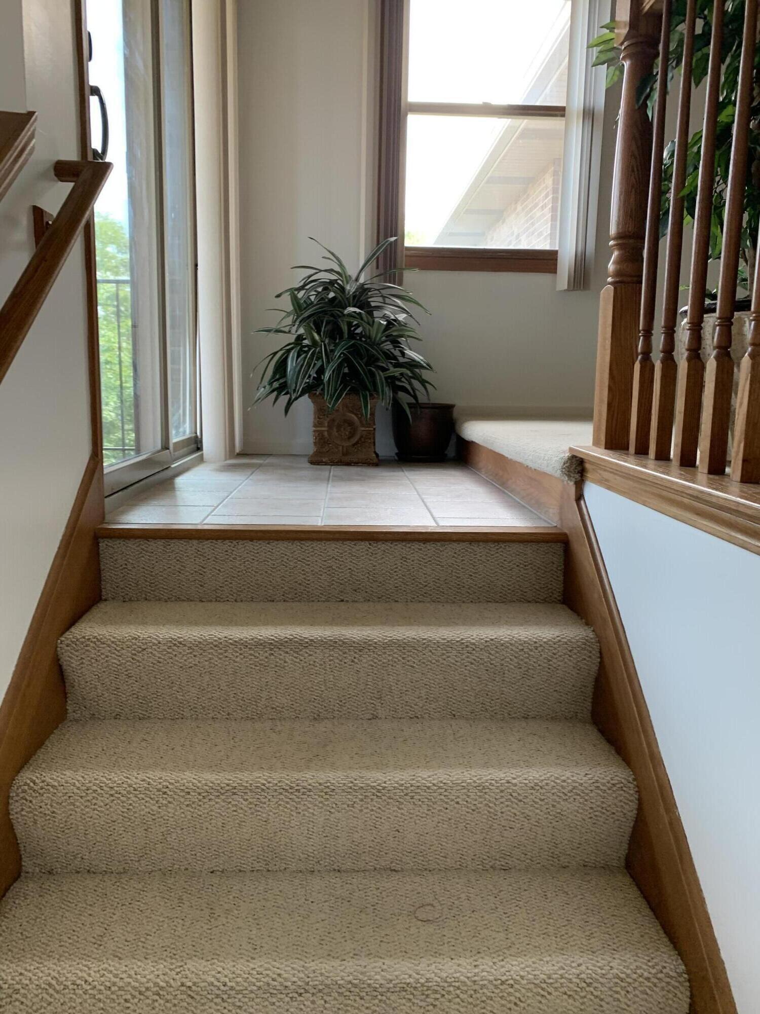927 Oak Drive Unit: 927