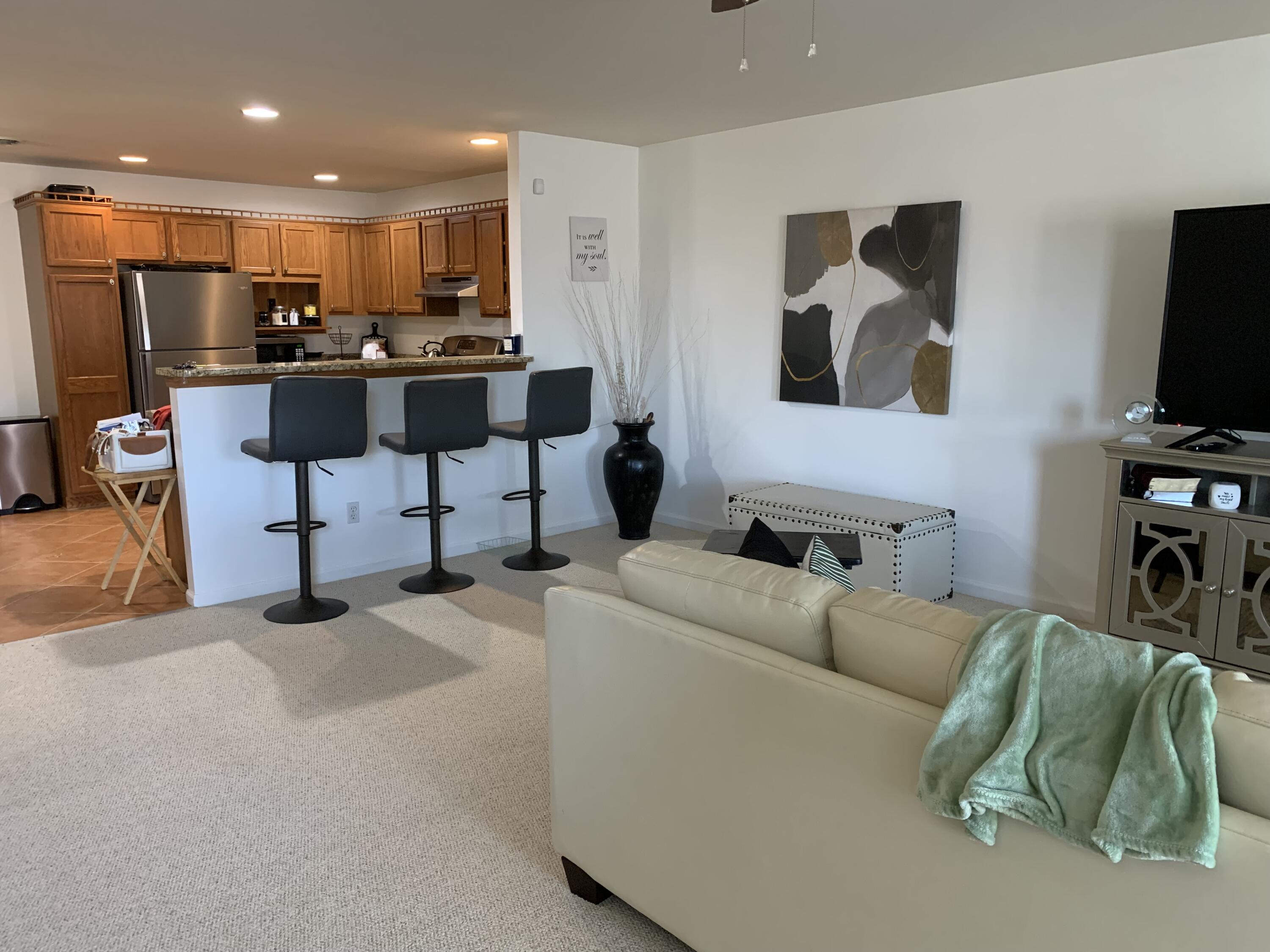 927 Oak Drive Unit: 927