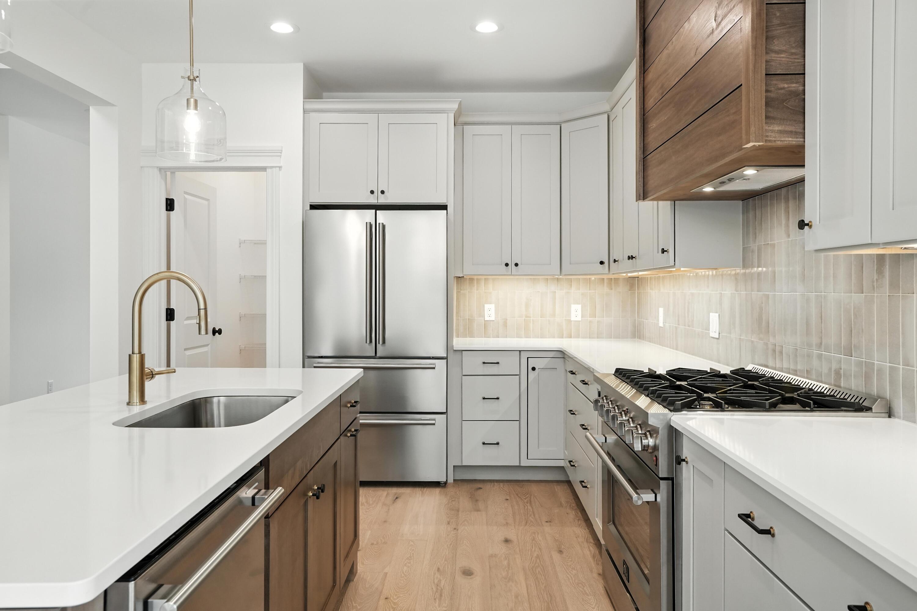 908 Mary Ellen Drive