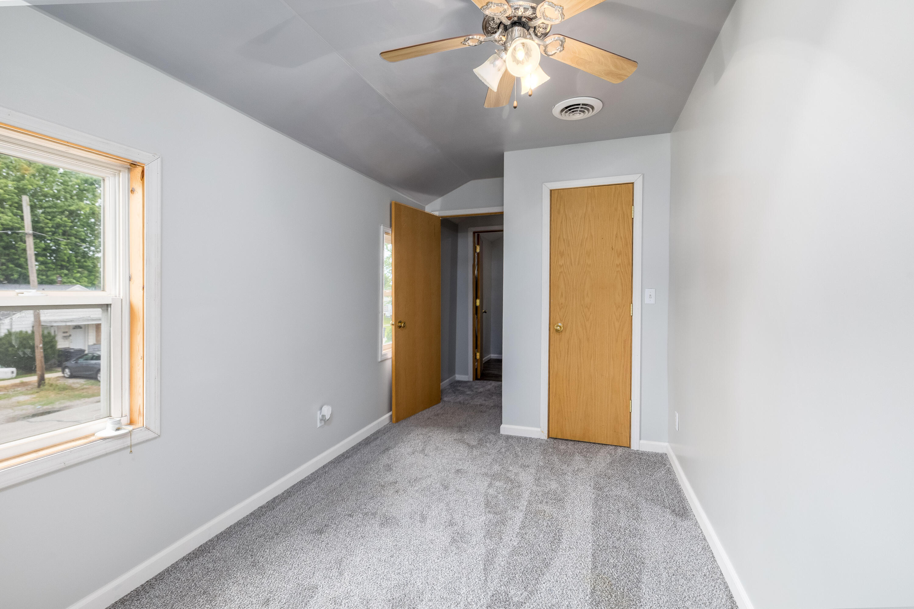 526 E Elm Street