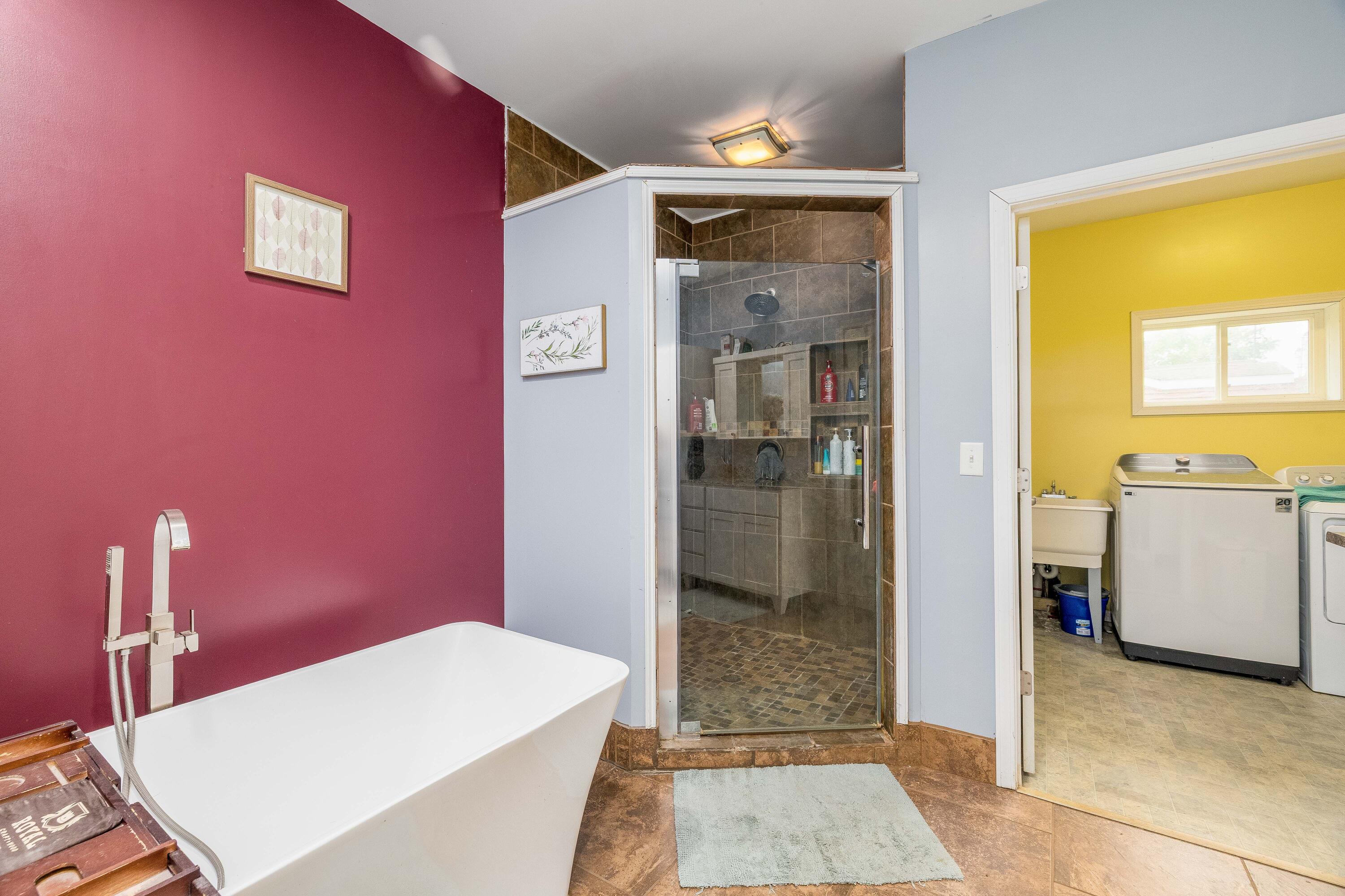 526 E Elm Street