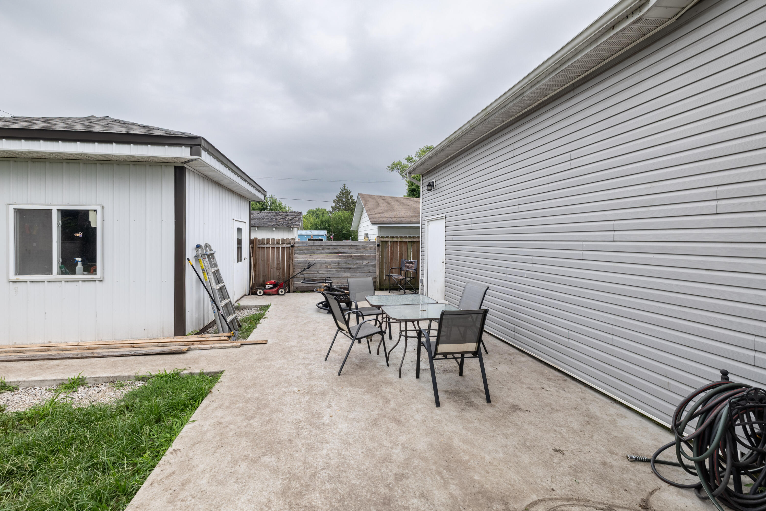526 E Elm Street
