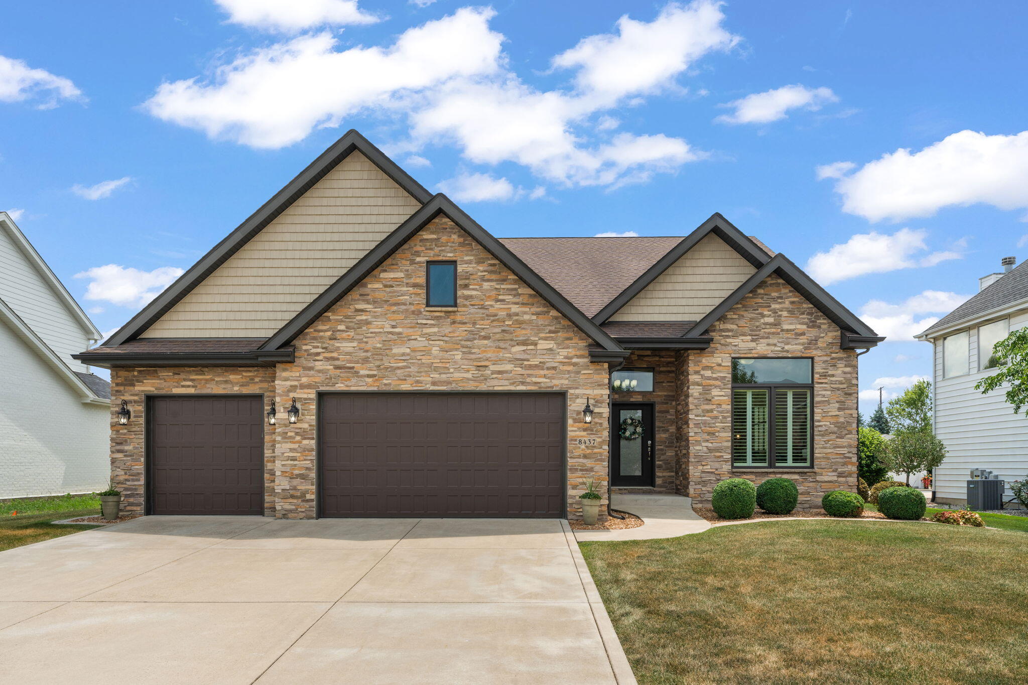 8437 Willow Haven Drive