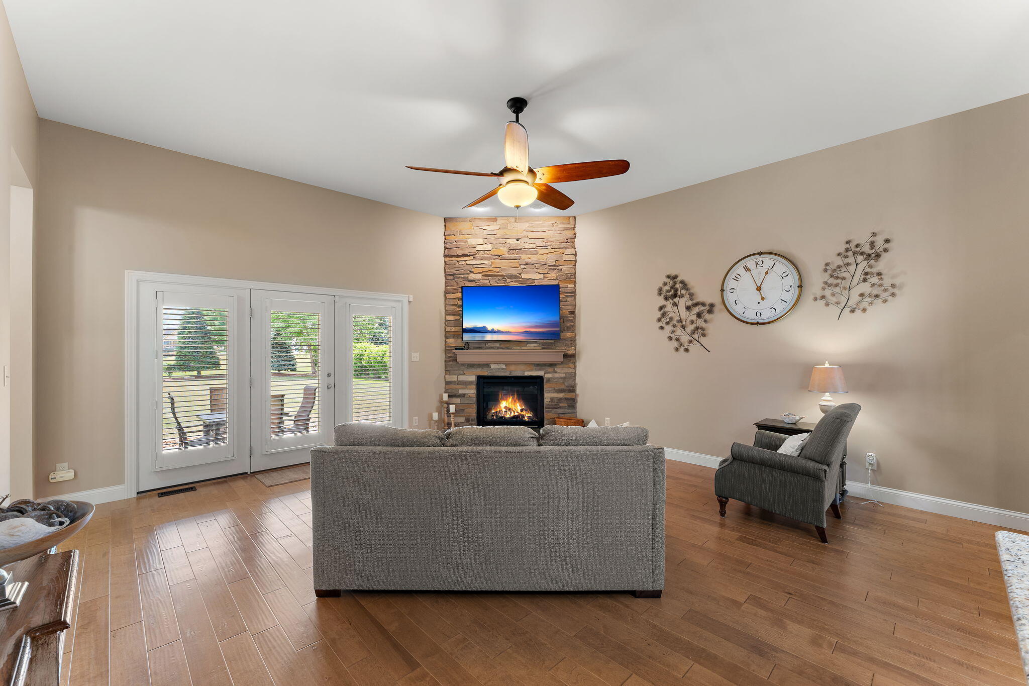 8437 Willow Haven Drive