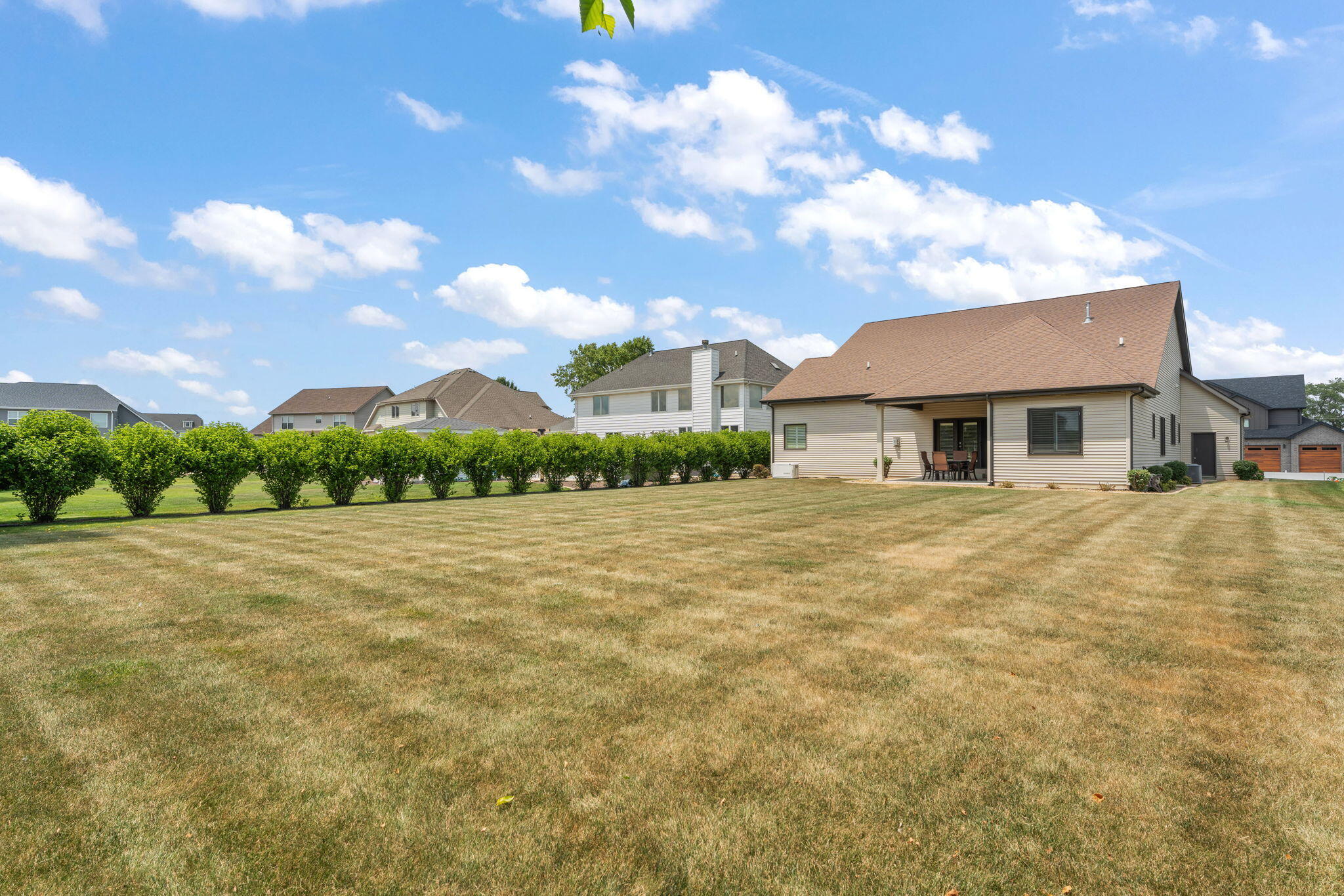 8437 Willow Haven Drive