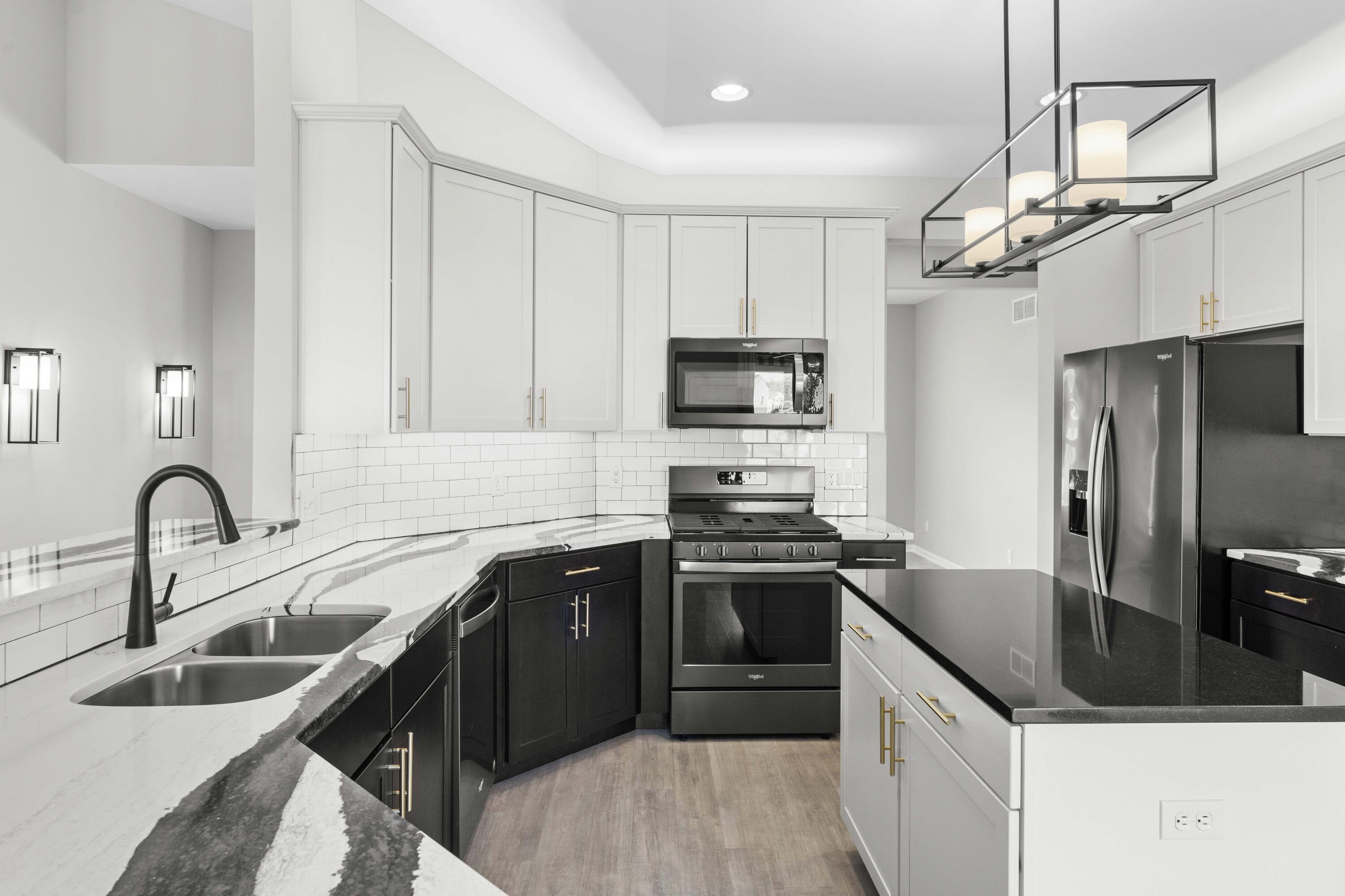 5652 Burr Rdg Circle