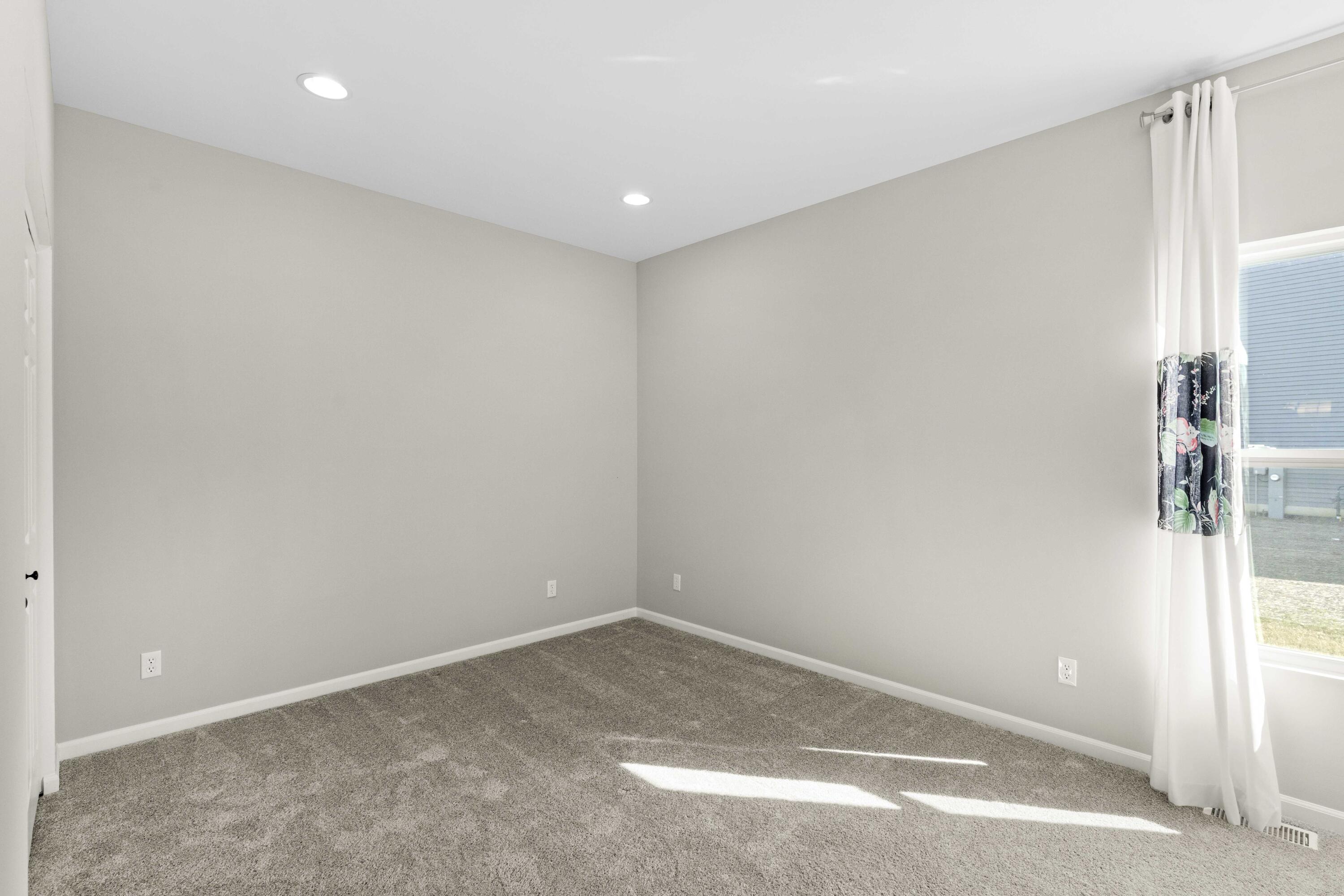 5652 Burr Rdg Circle