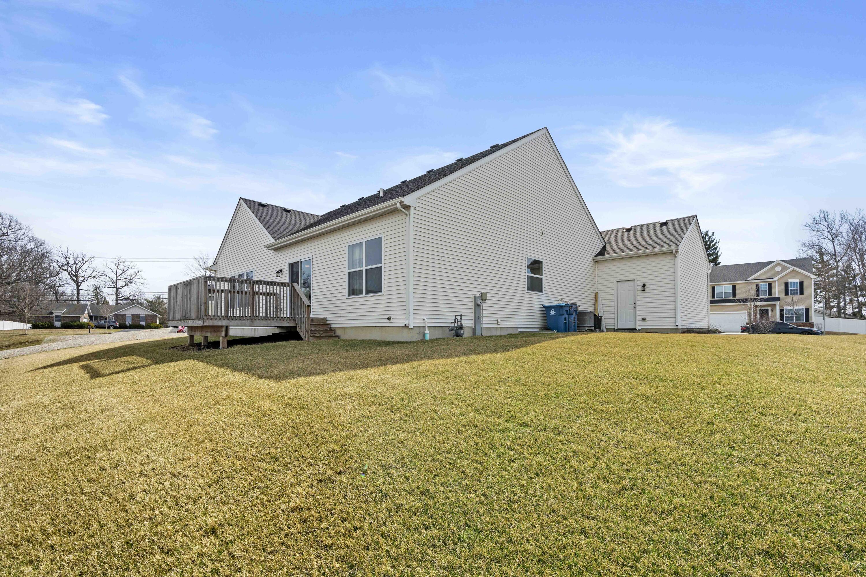 5652 Burr Rdg Circle
