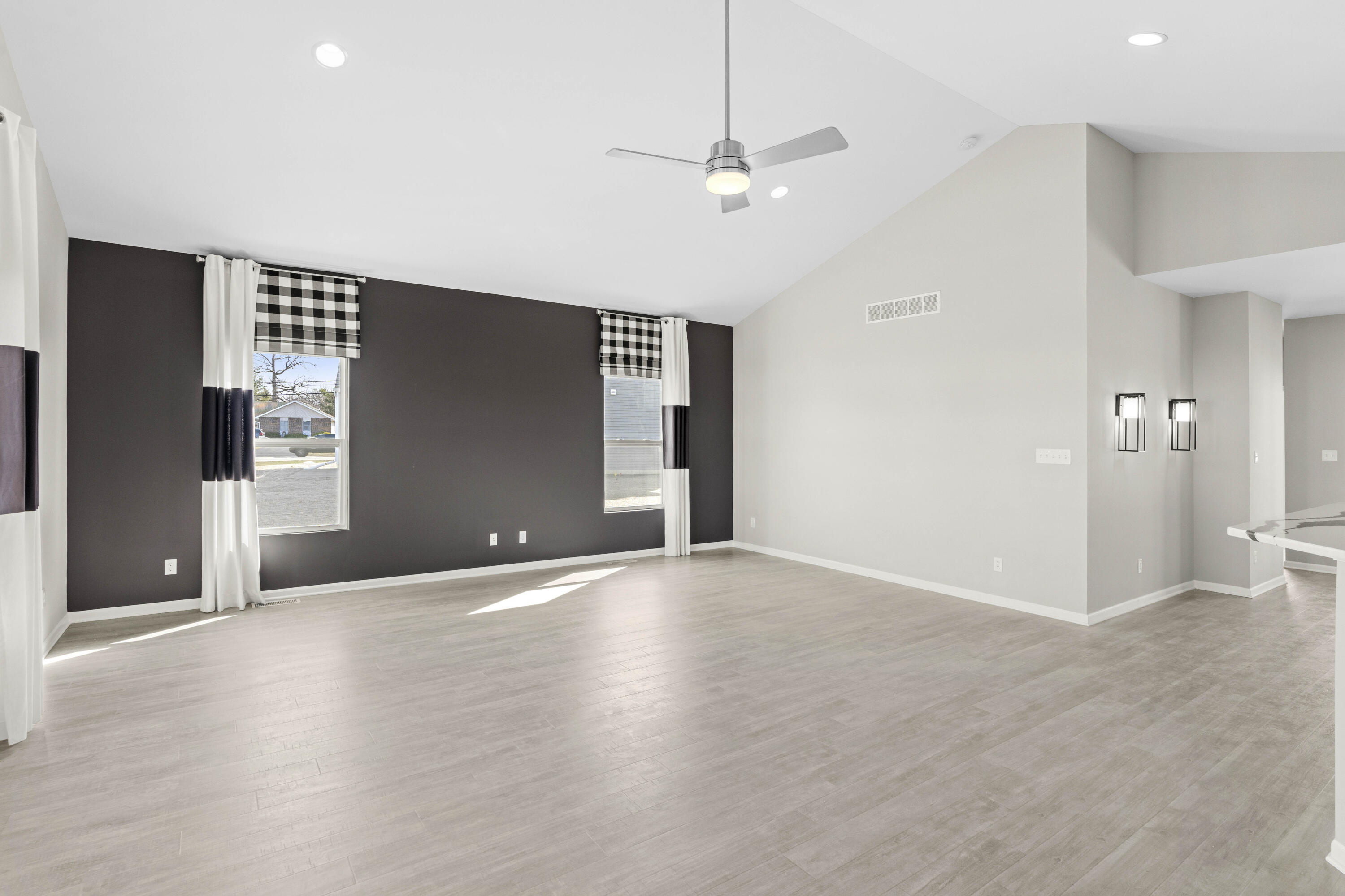 5652 Burr Rdg Circle