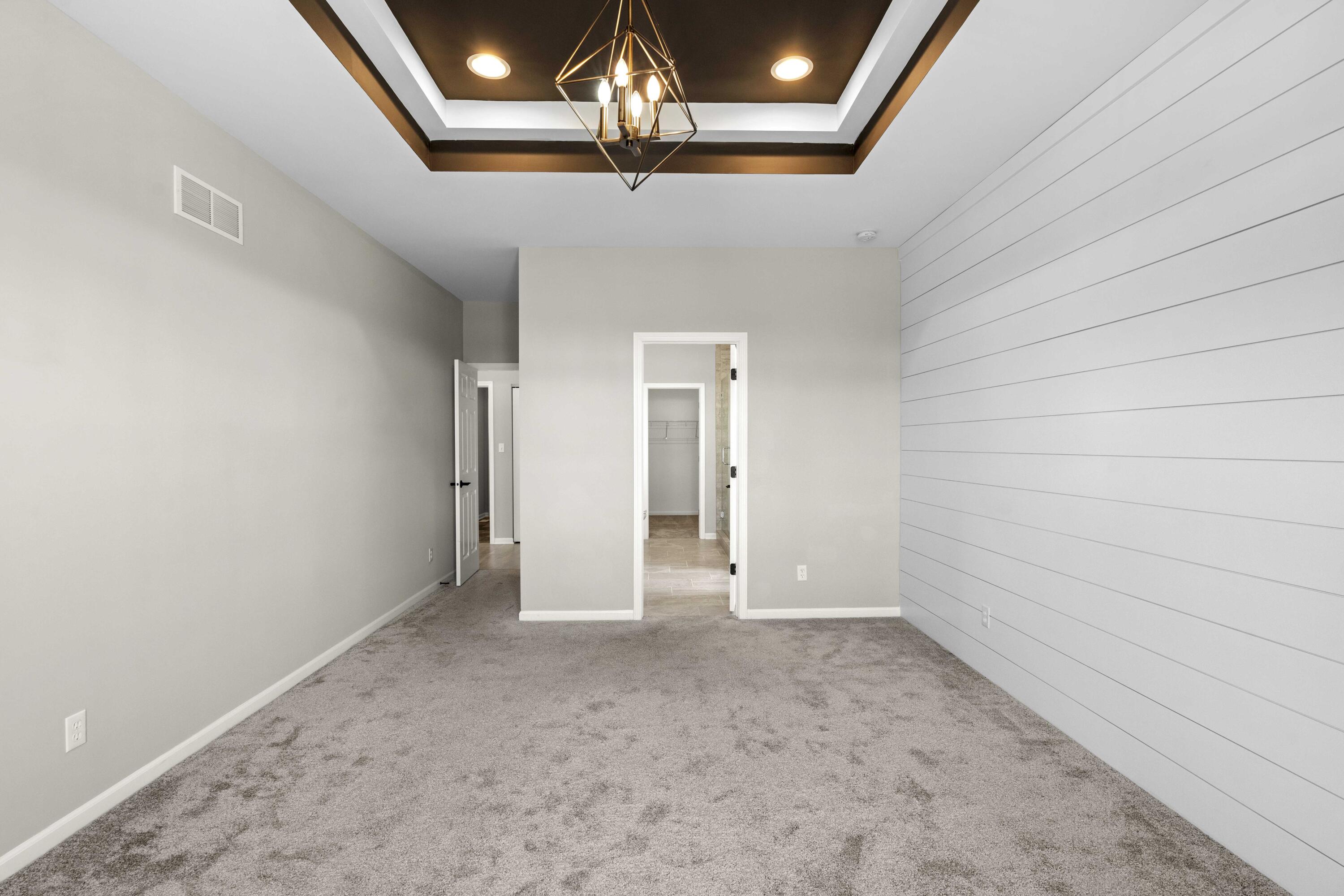 5652 Burr Rdg Circle