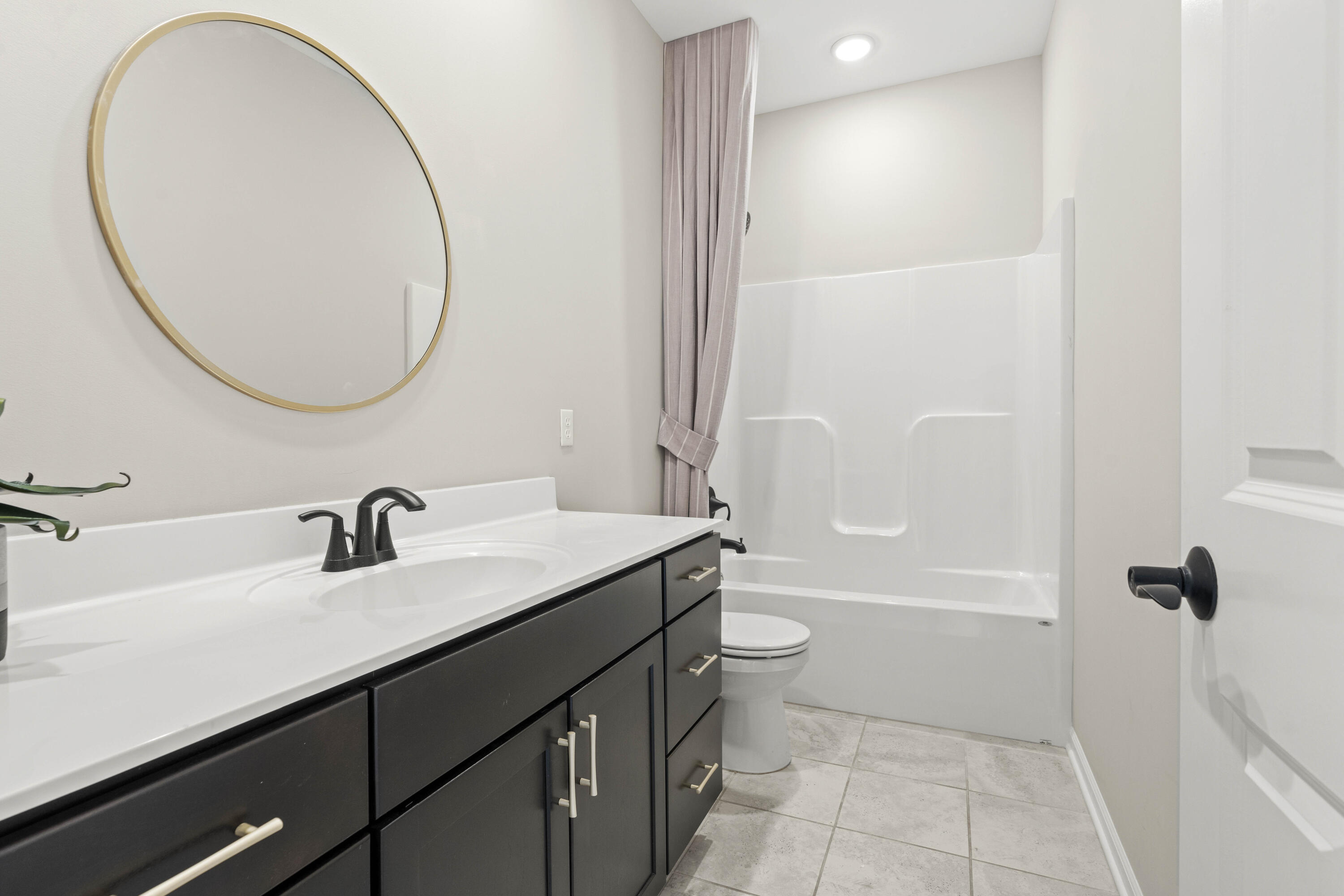 5652 Burr Rdg Circle