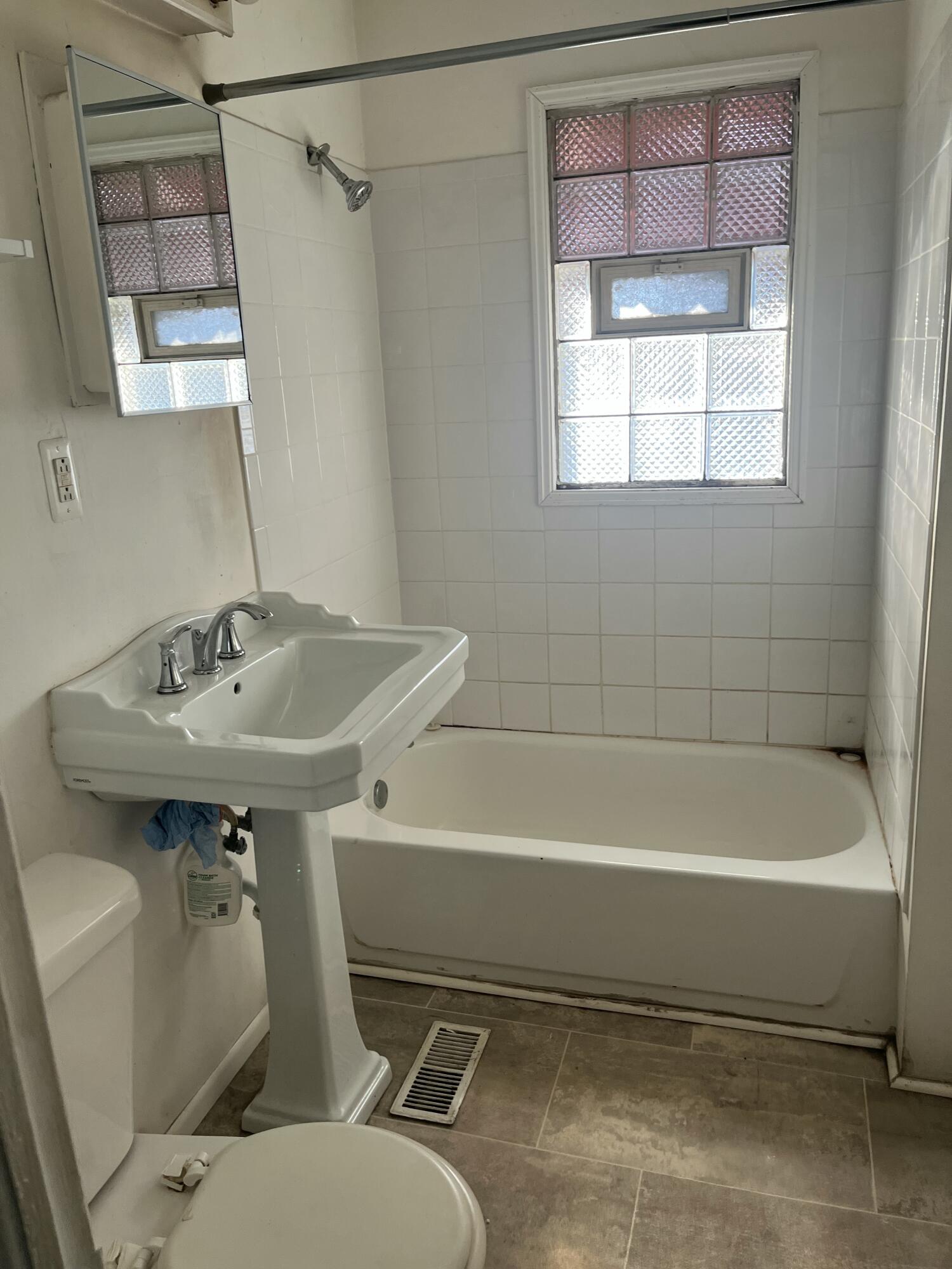 336 W Wilson Street
