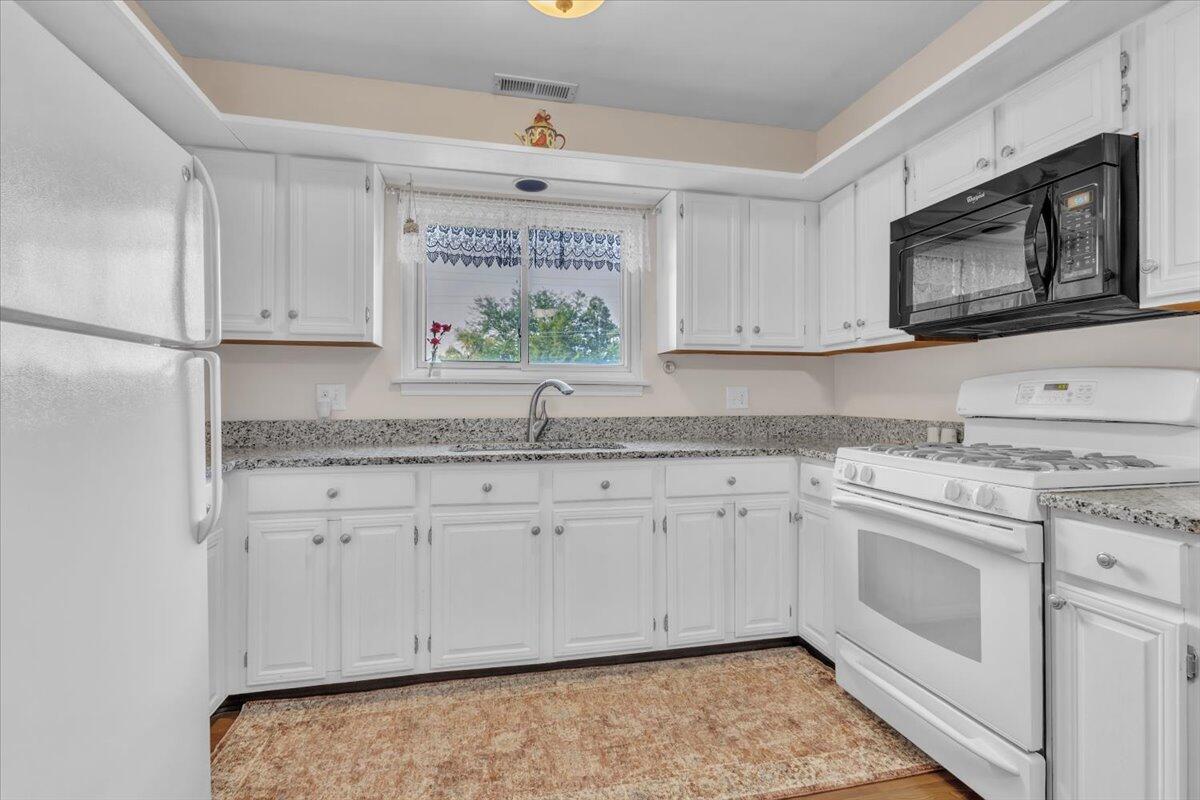 369 Summit Park Court W