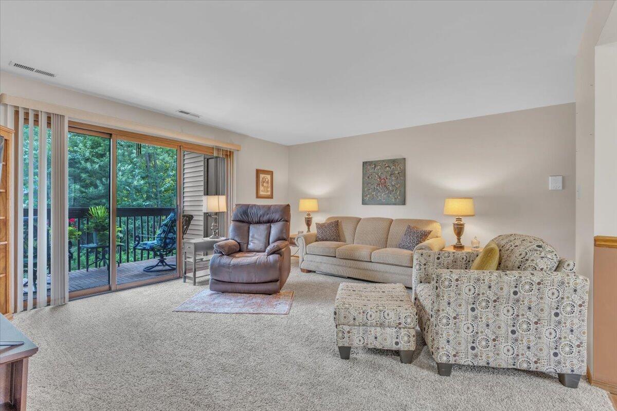 369 Summit Park Court W