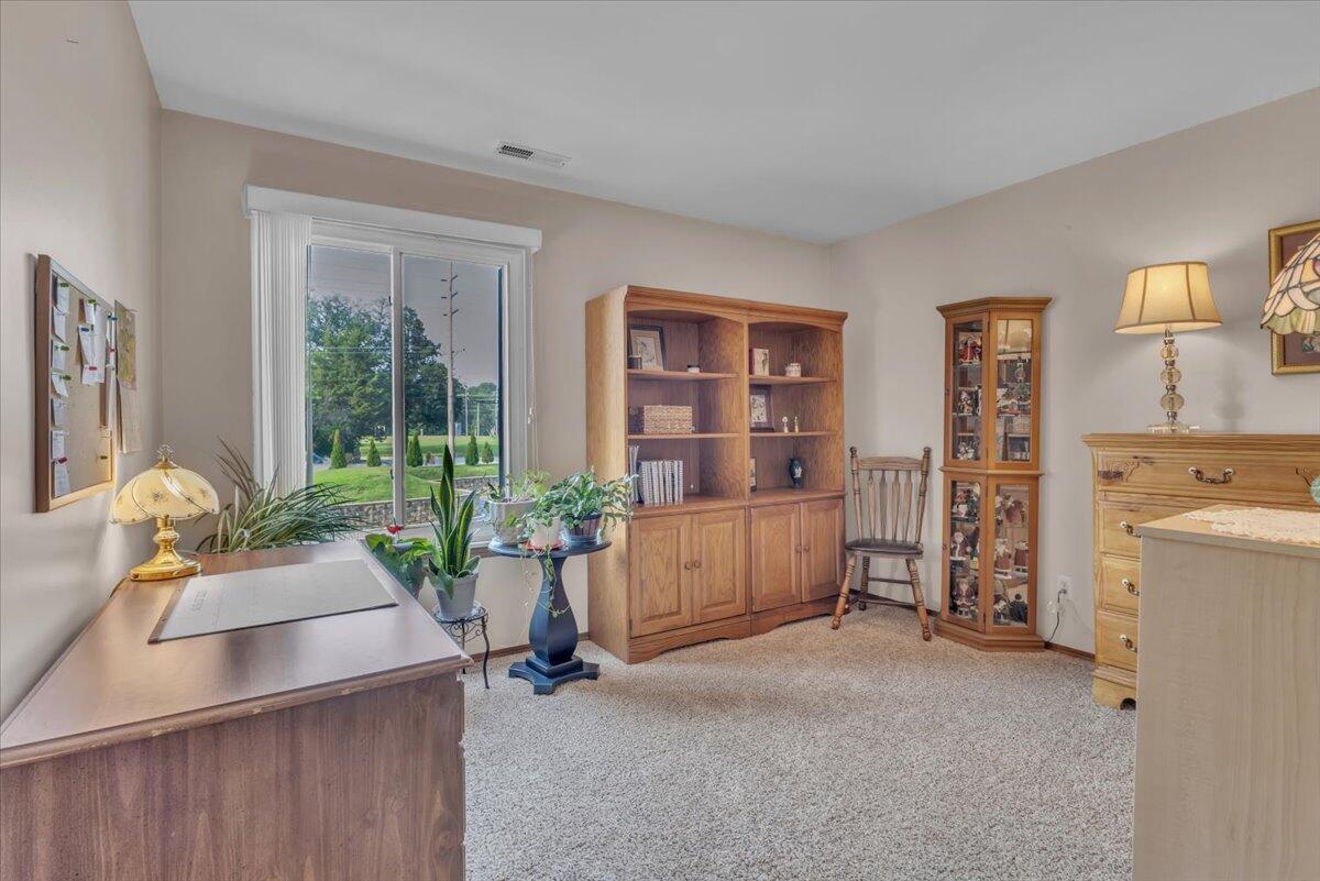 369 Summit Park Court W