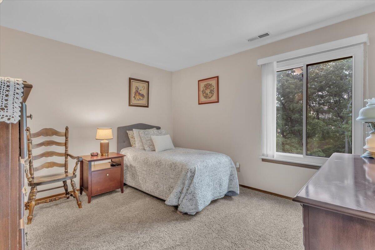 369 Summit Park Court W