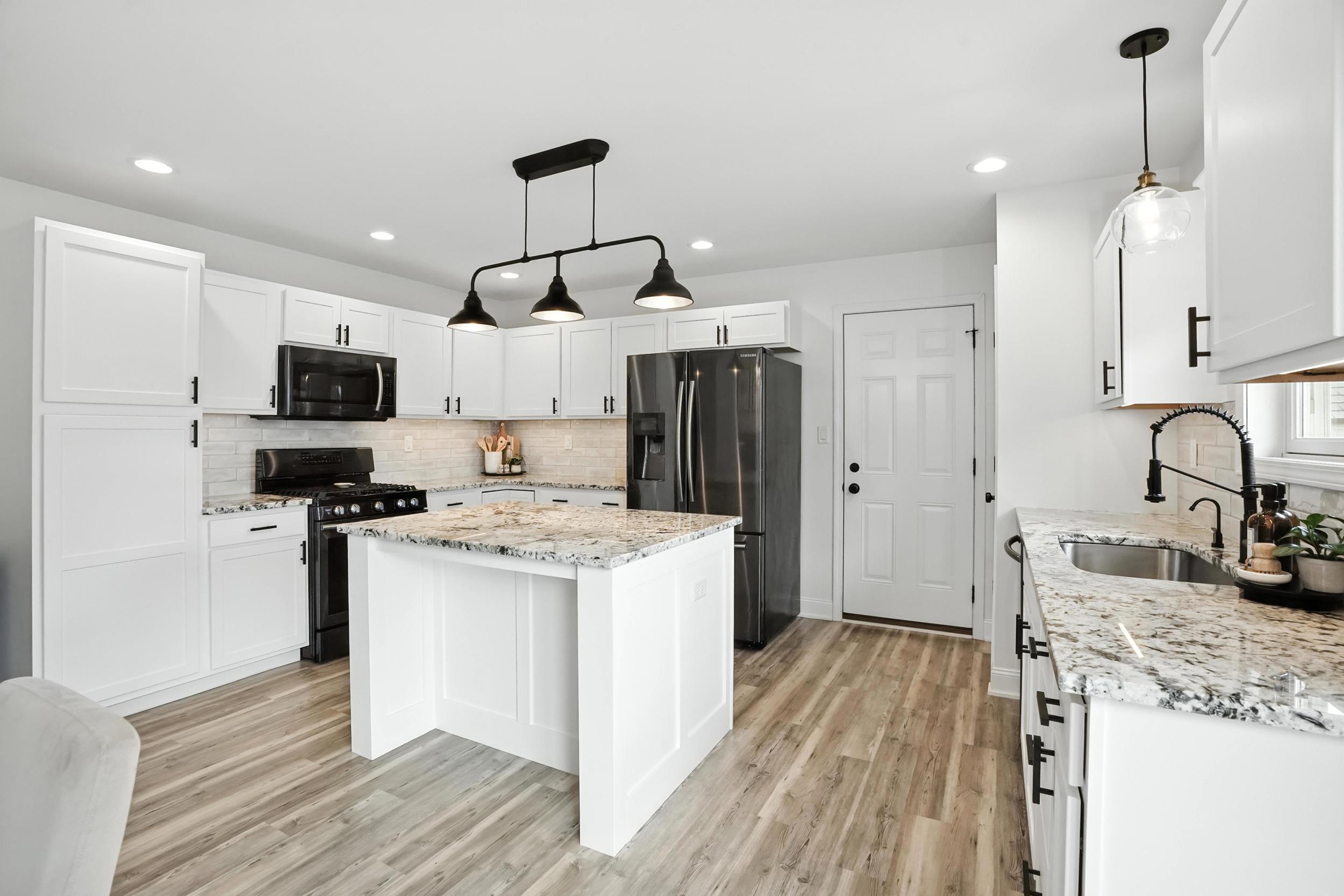 9711 W 148th Place