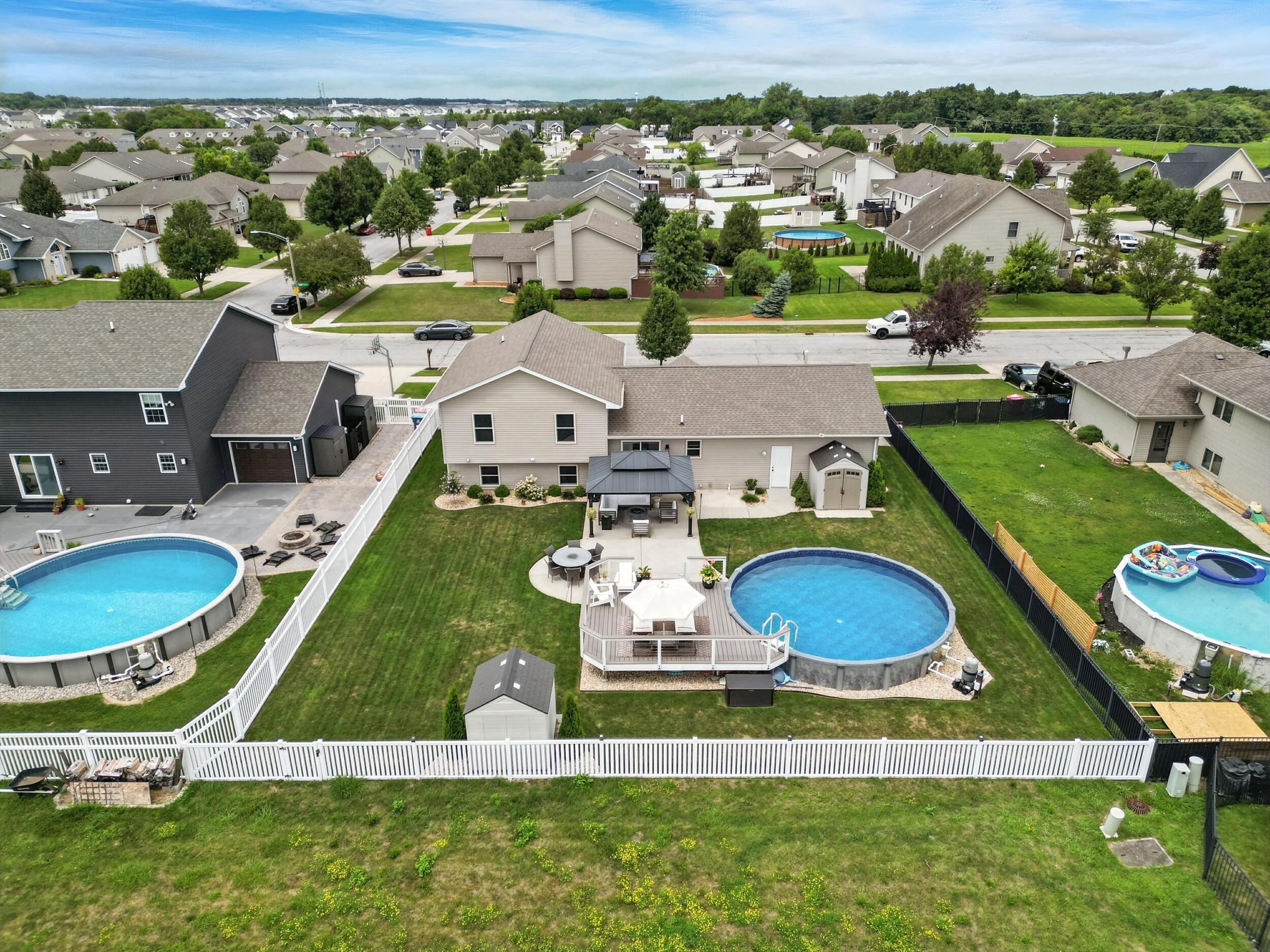 9711 W 148th Place