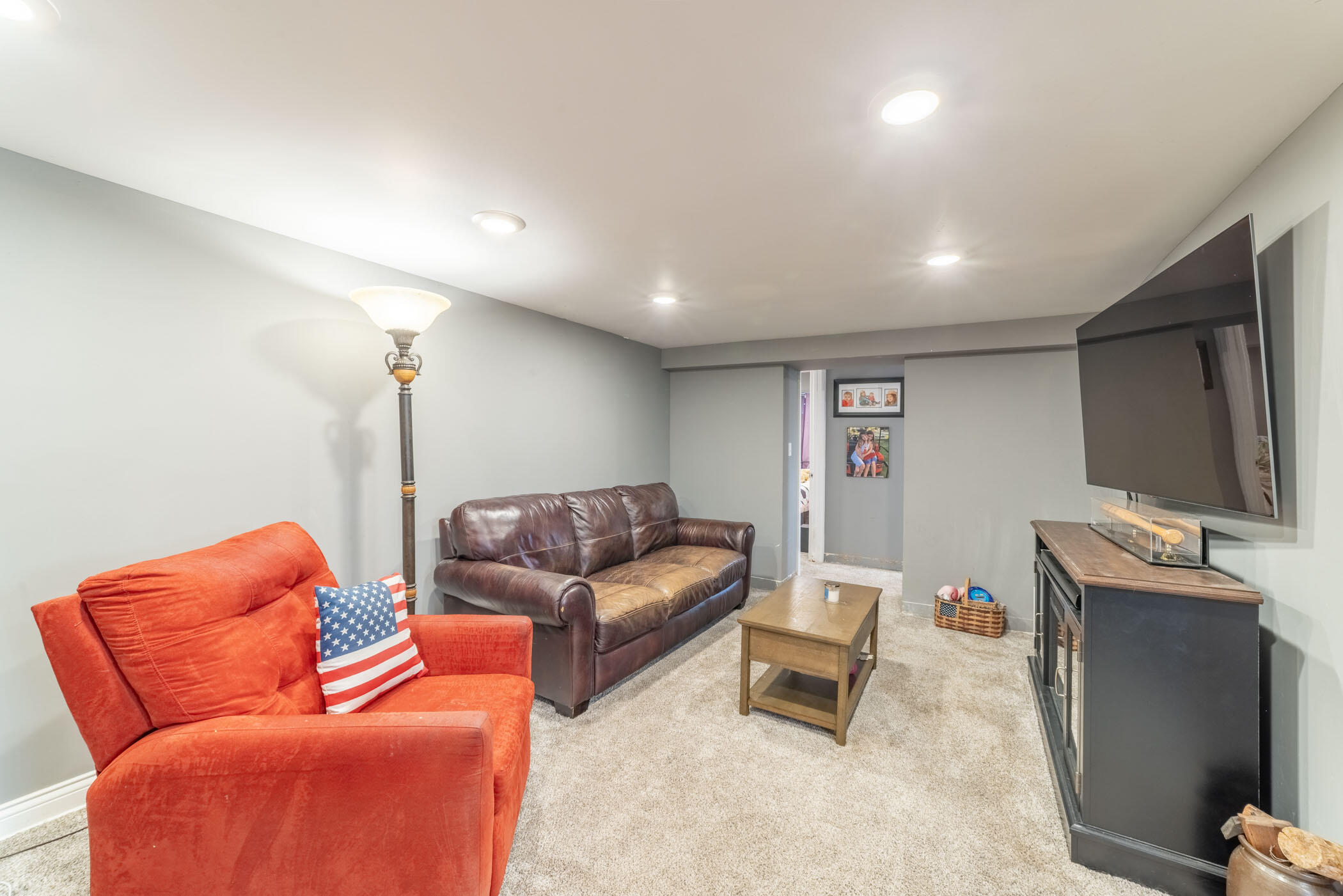 407 Roseberry Street